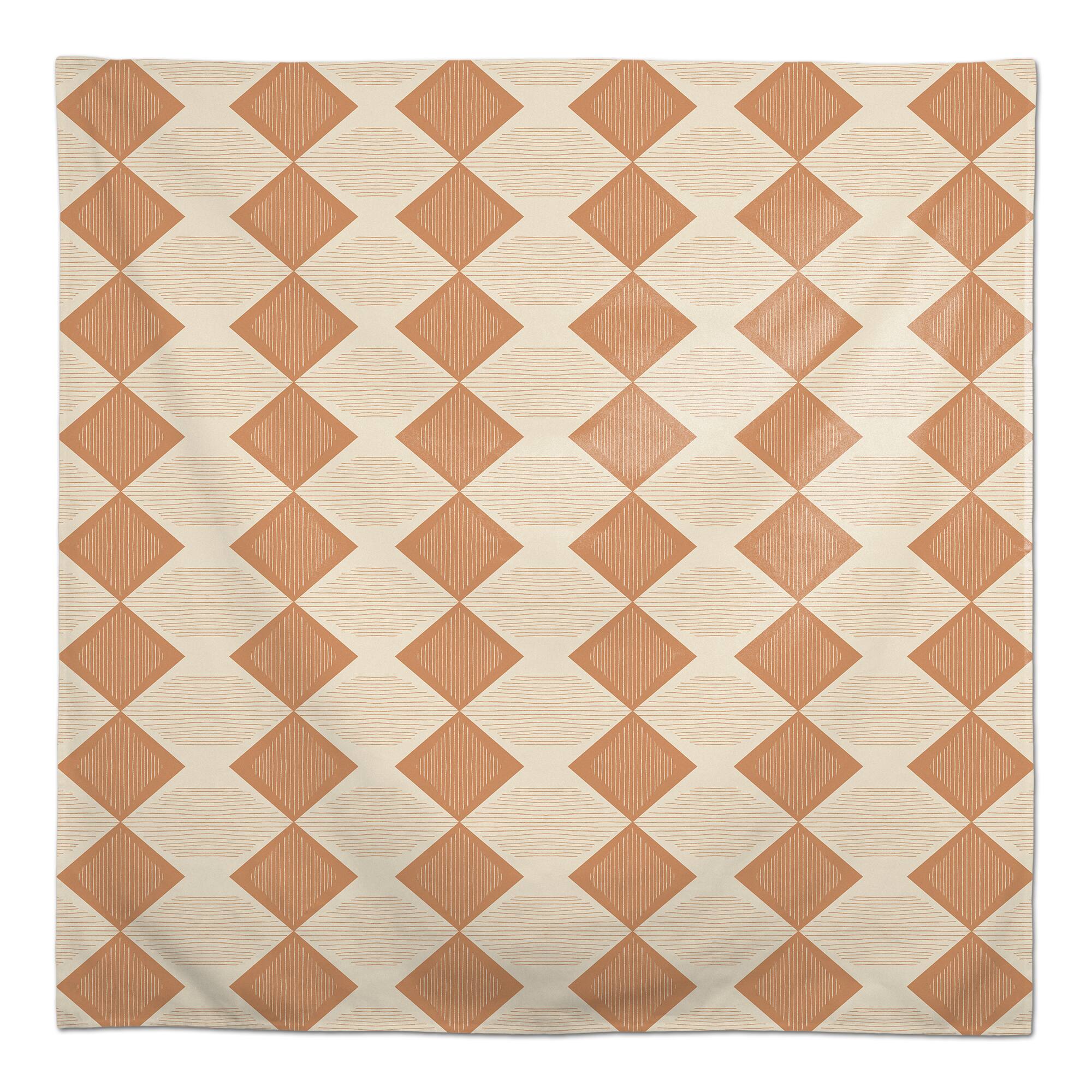 Loose Lines Triangle Tablecloth