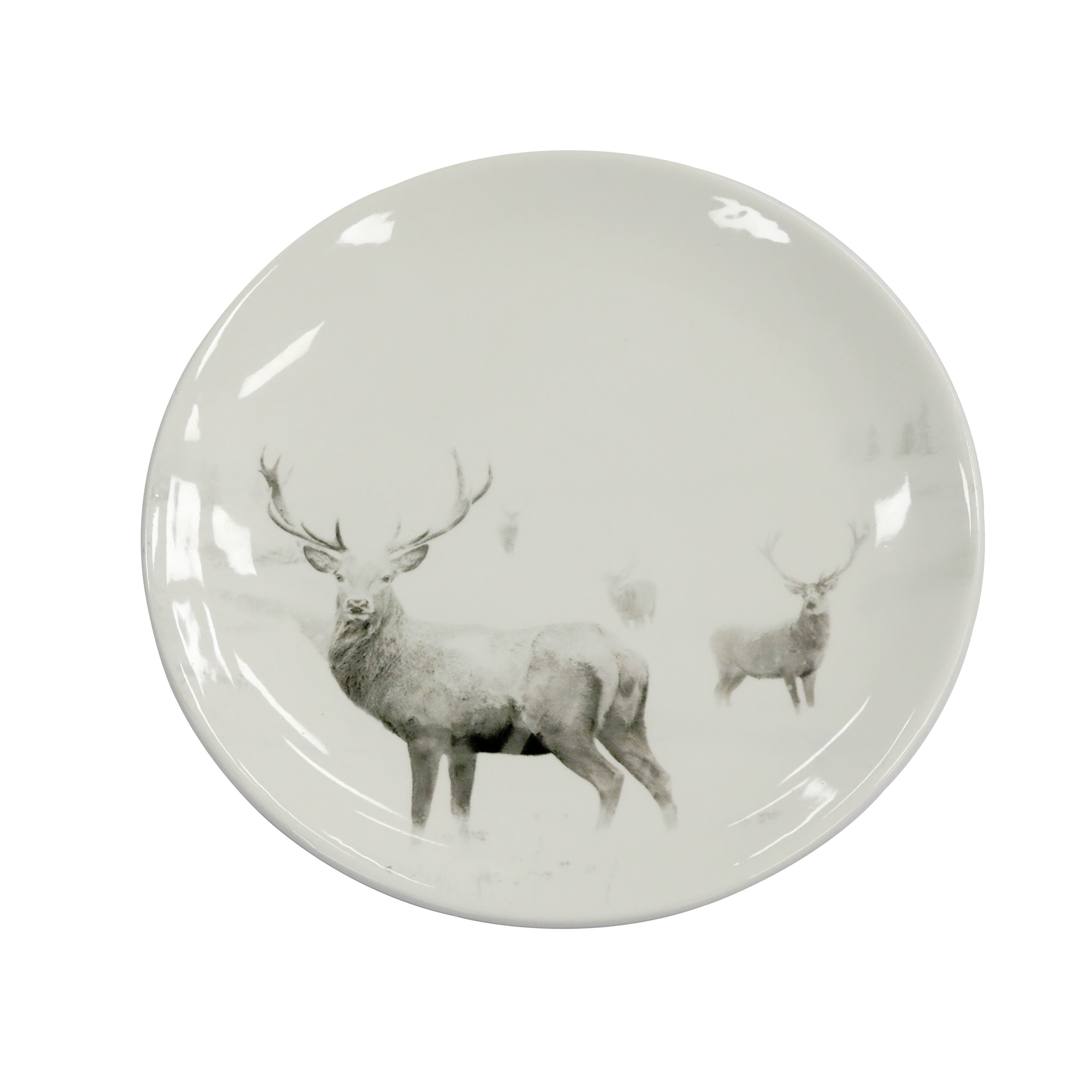 Assorted 8.5&#x22; Winter Scene Plate by Ashland&#xAE;, 1pc.