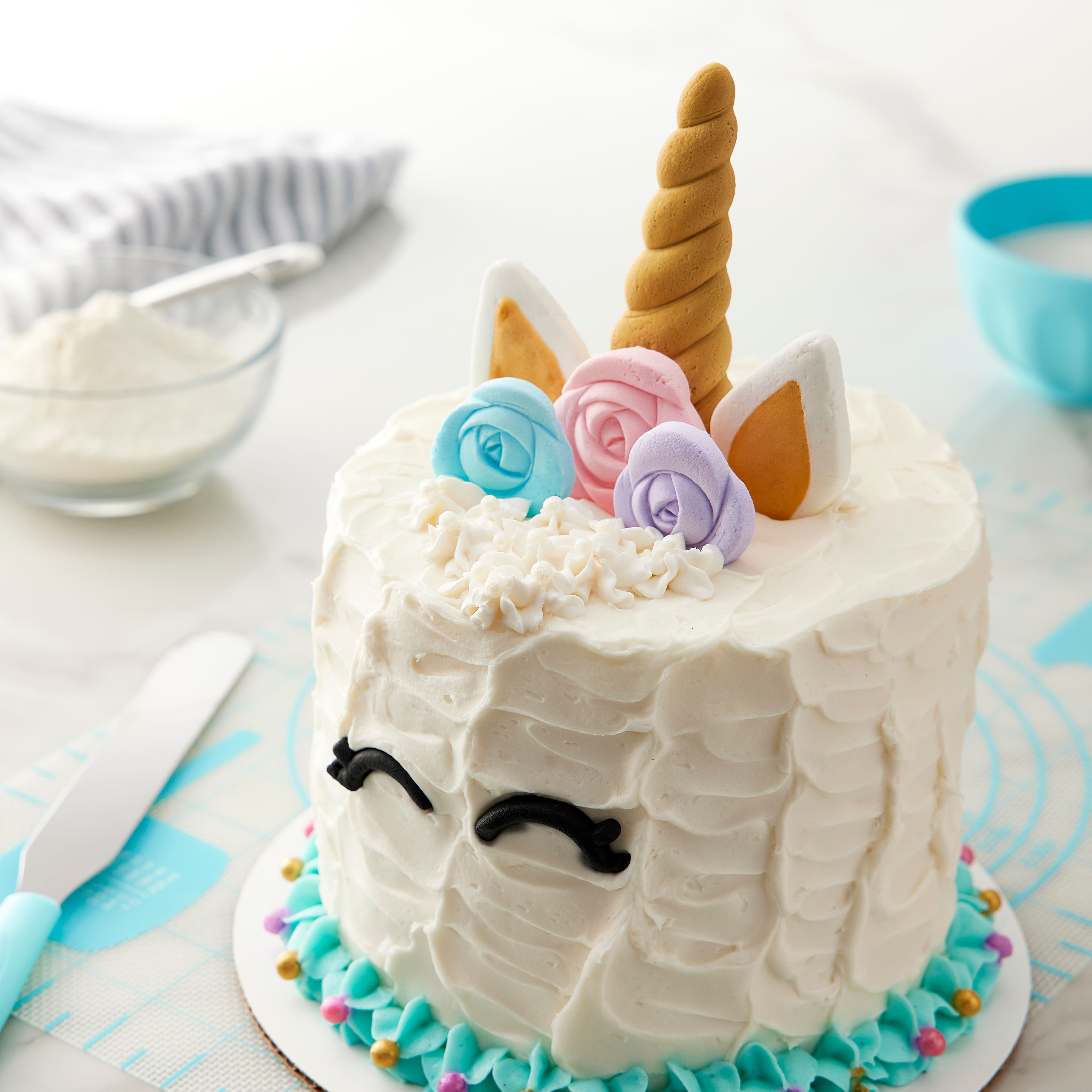 Sweet Tooth Fairy&#xAE; Unicorn Edible Cake Decoration Kit