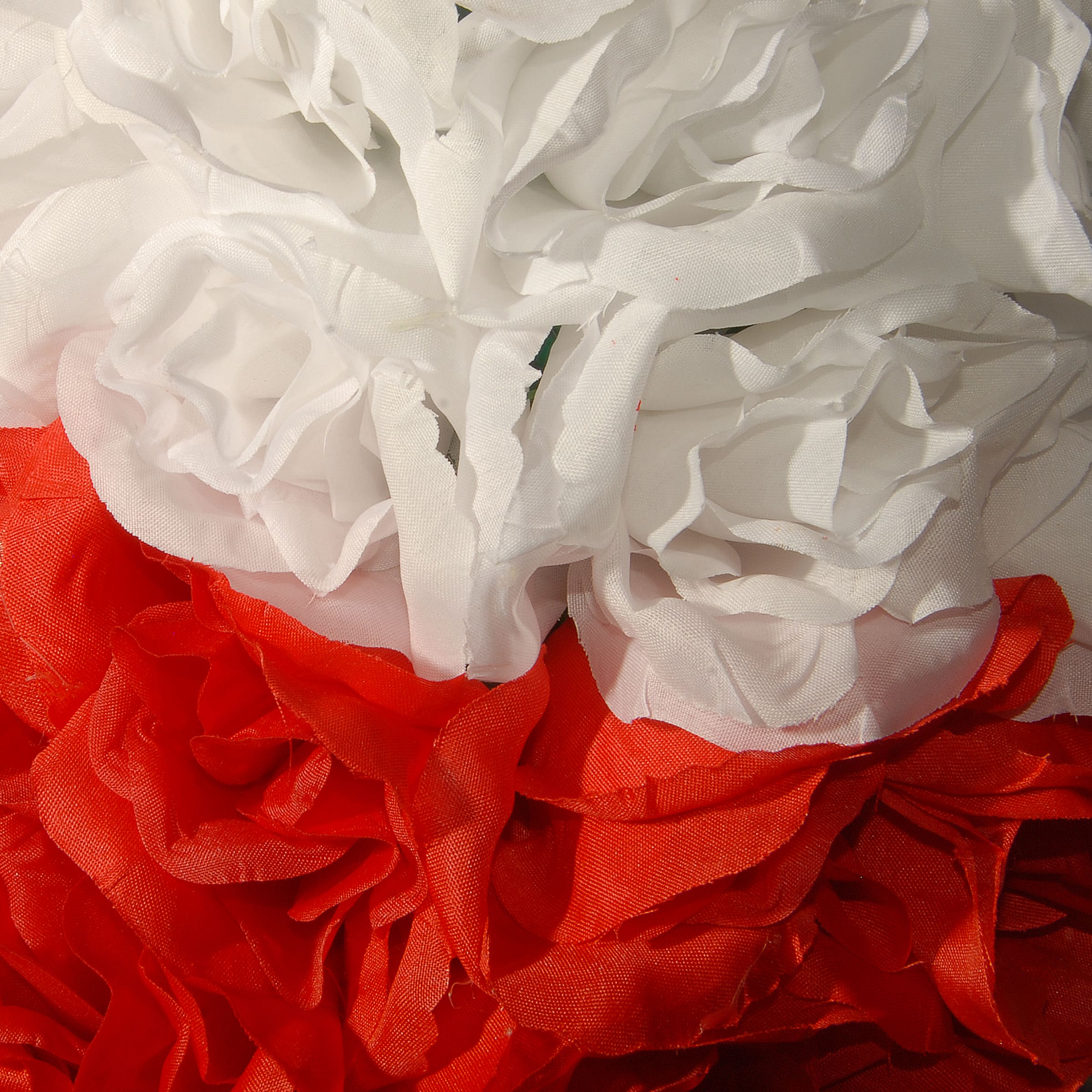 18" Patriotic Rose Wreath