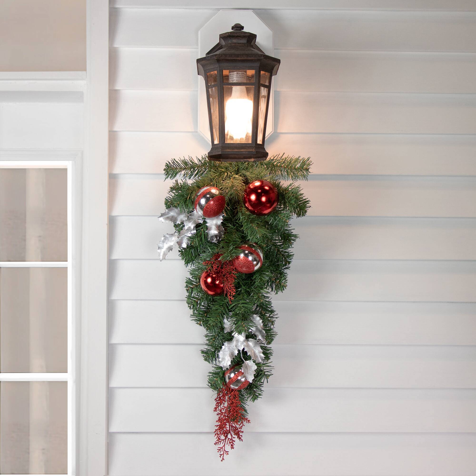 24" Unlit Red & Silver Holly Ball & Pine Cone Teardrop Swag