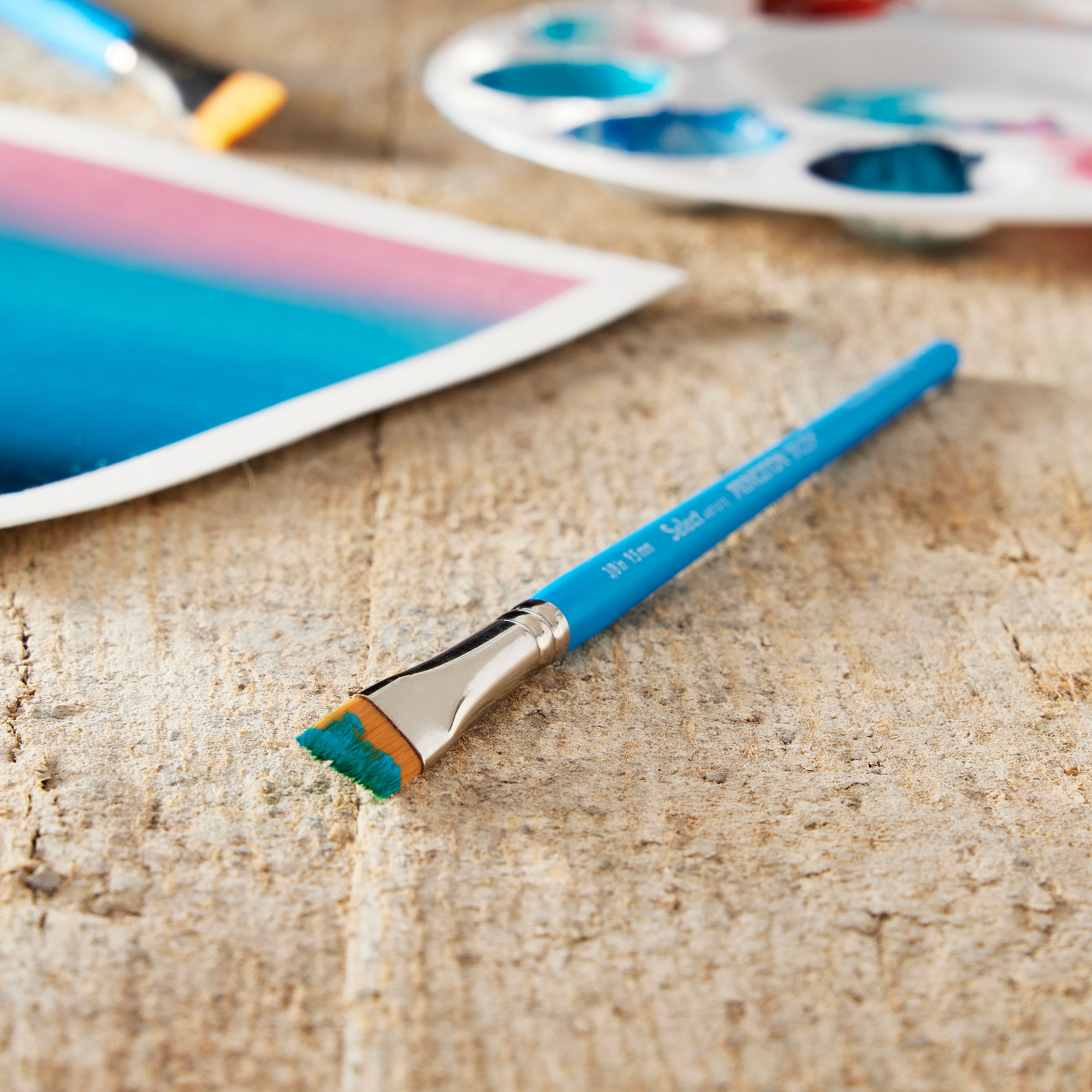 Princeton&#x2122; Select&#x2122; Artiste Series 3750 Short Handle Angle Shader Brush