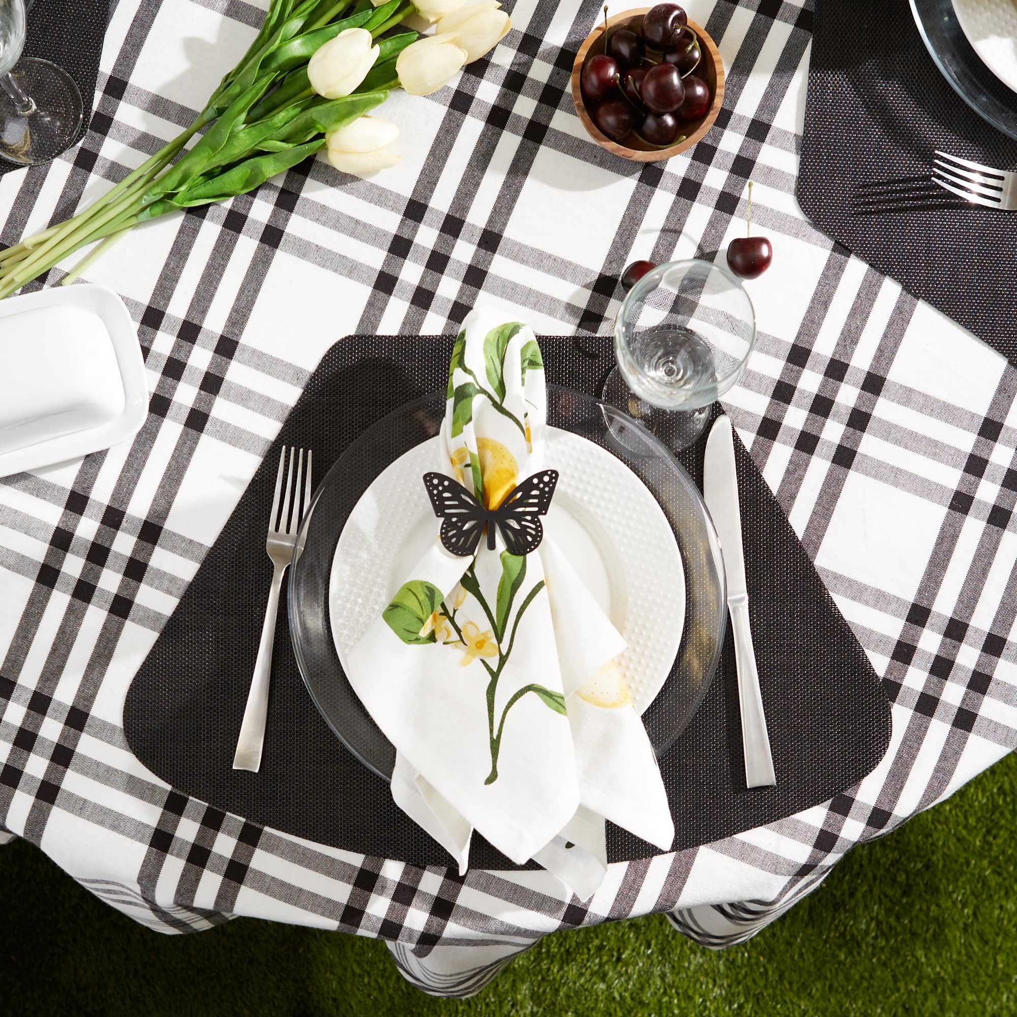 DII® Solid Wedge Vinyl Table Placemats