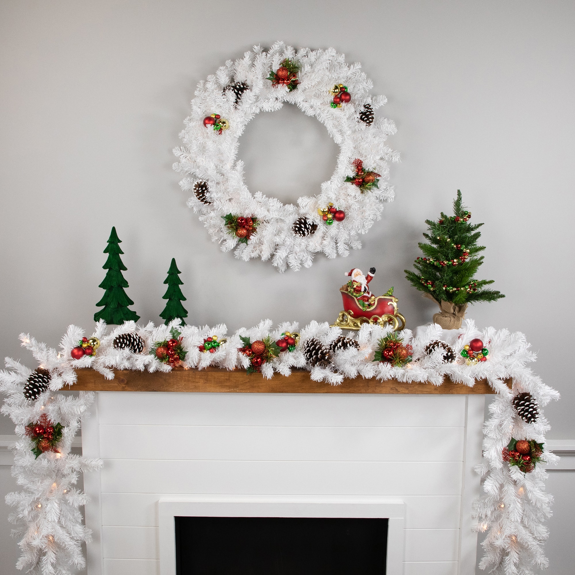 24&#x22; White Canadian Pine Artificial Christmas Wreath