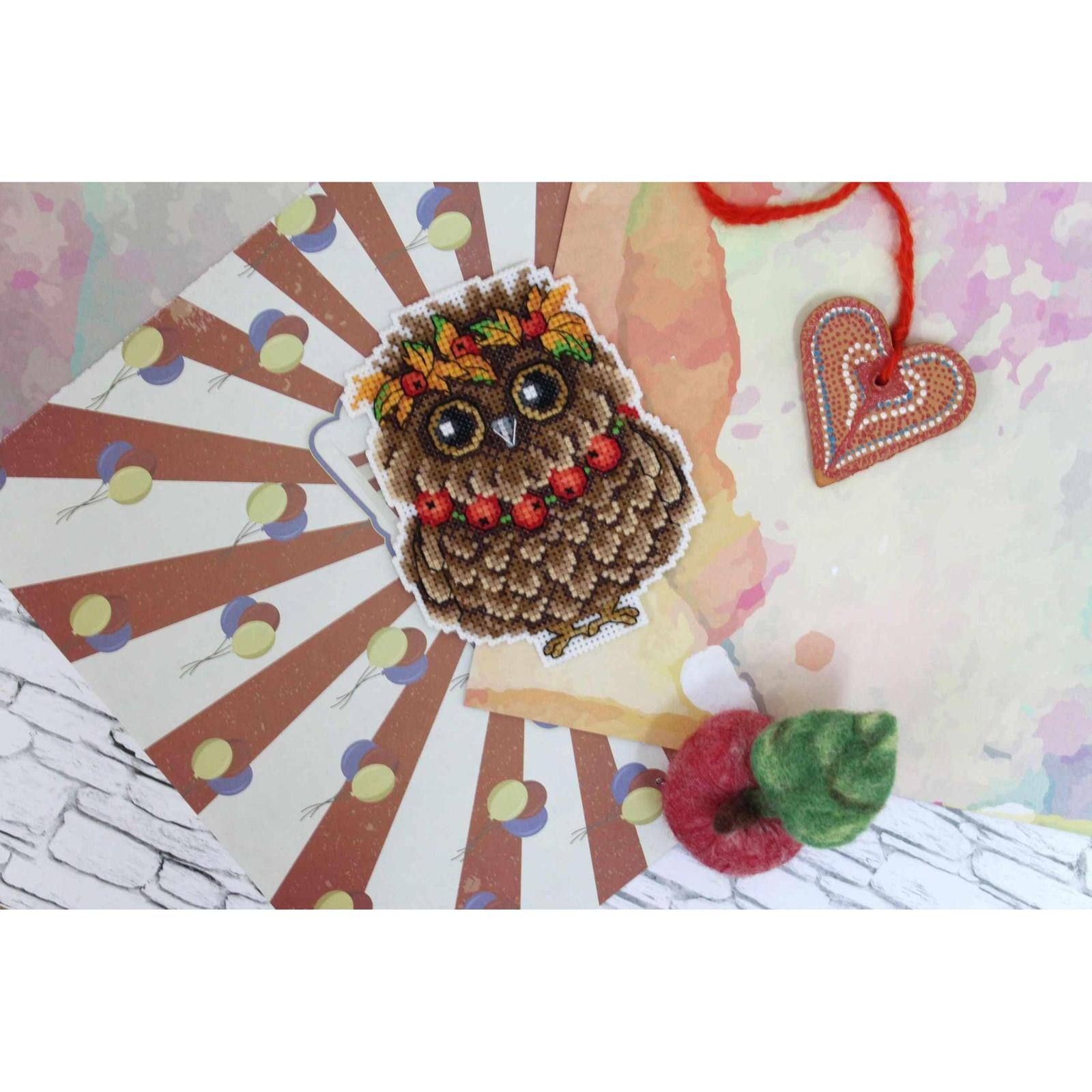 MP Studia Autumn Owl Plastic Canvas Counted Cross Stitch Kit