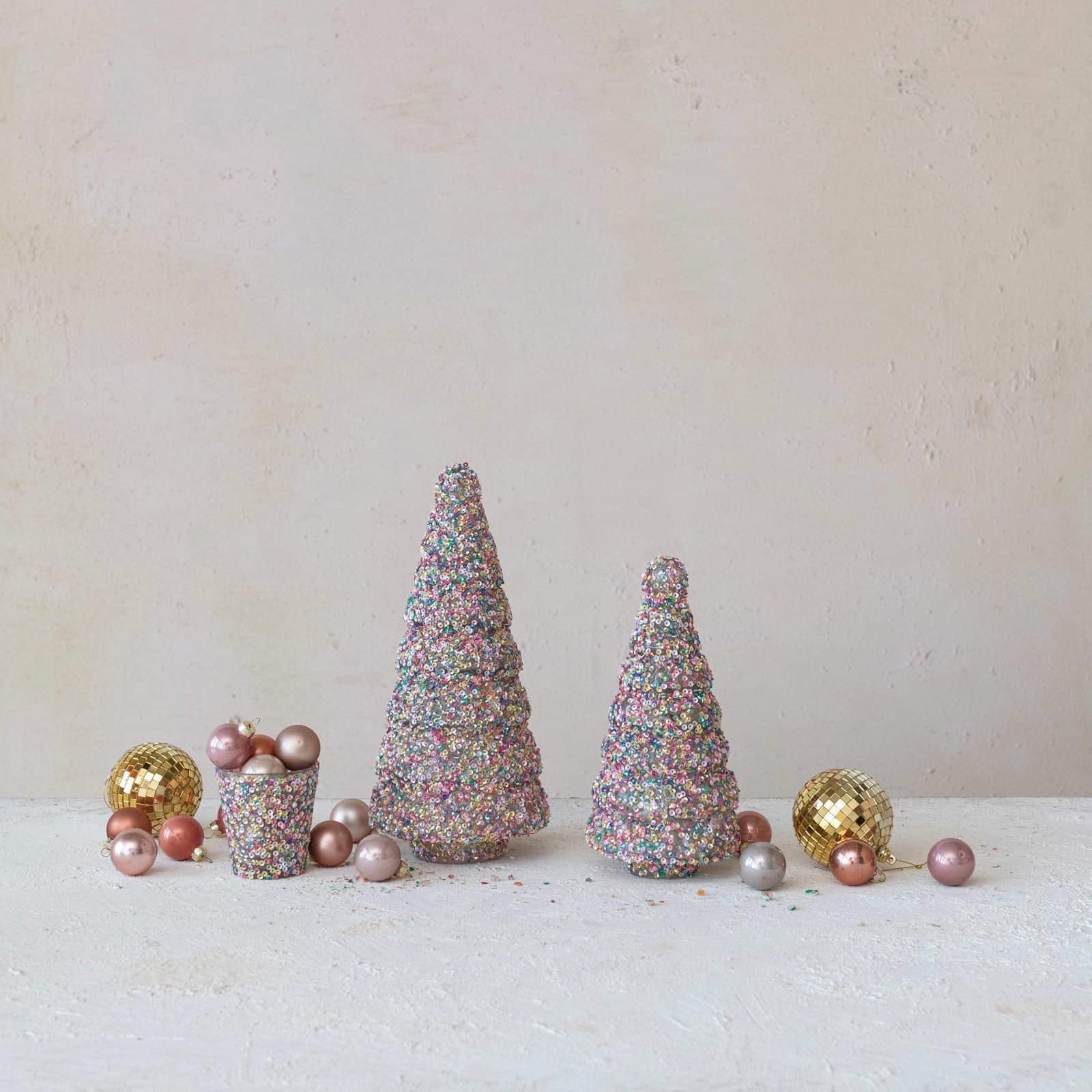 Hello Honey&#xAE; Multicolor Glass Tree D&#xE9;cor with Sequins