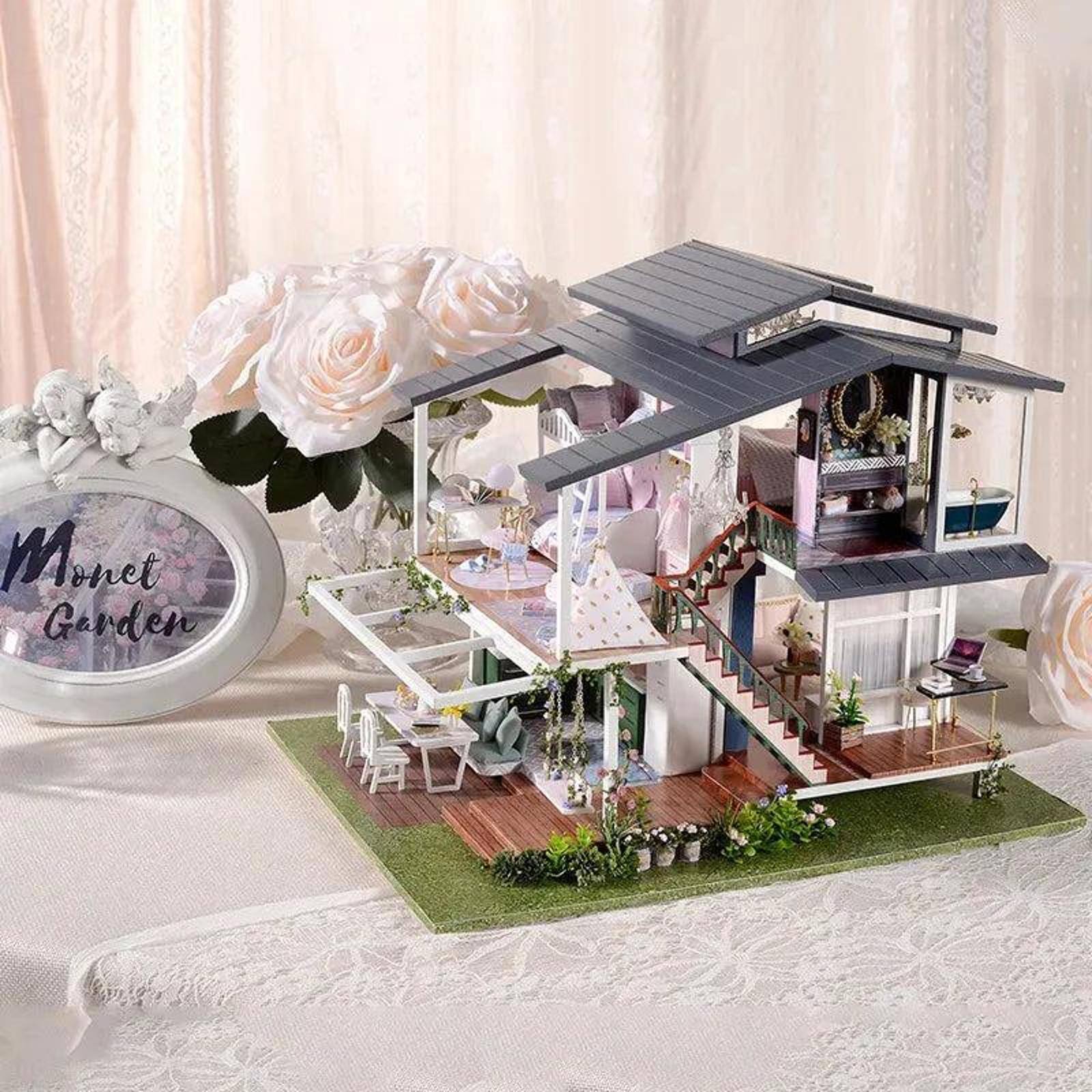 Wizardi Miniature Roombox: Villa Monet's Garden Dollhouse Kit
