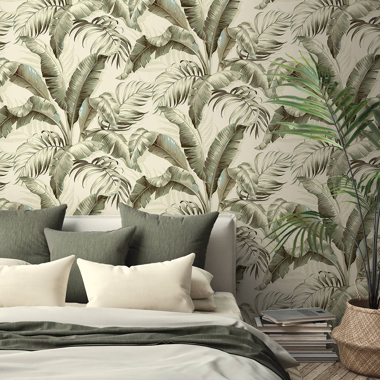 Tommy Bahama® Palmiers Peel & Stick Wallpaper