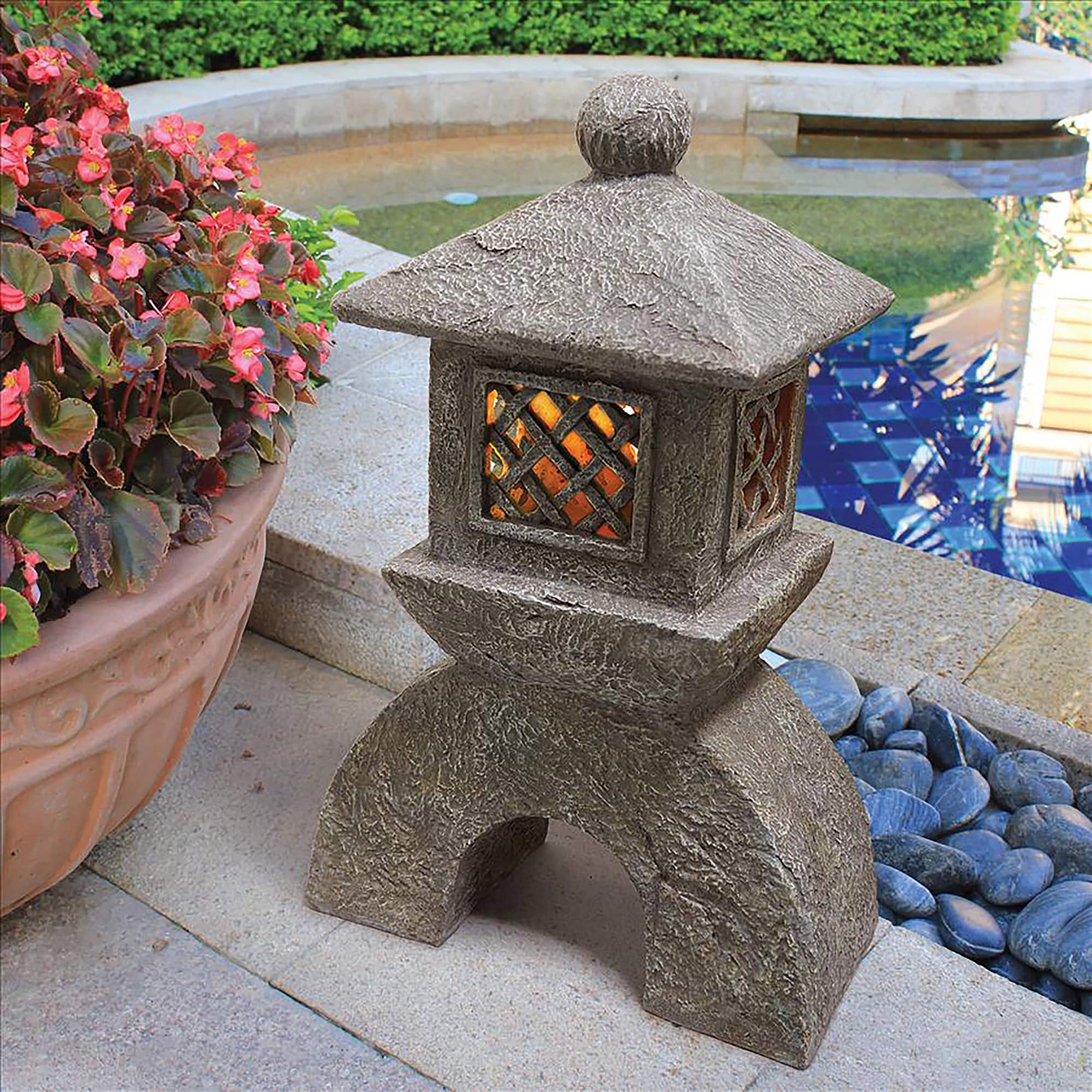 Design Toscano 16.5&#x22; Japanese Pagoda Illuminated Lantern Statue