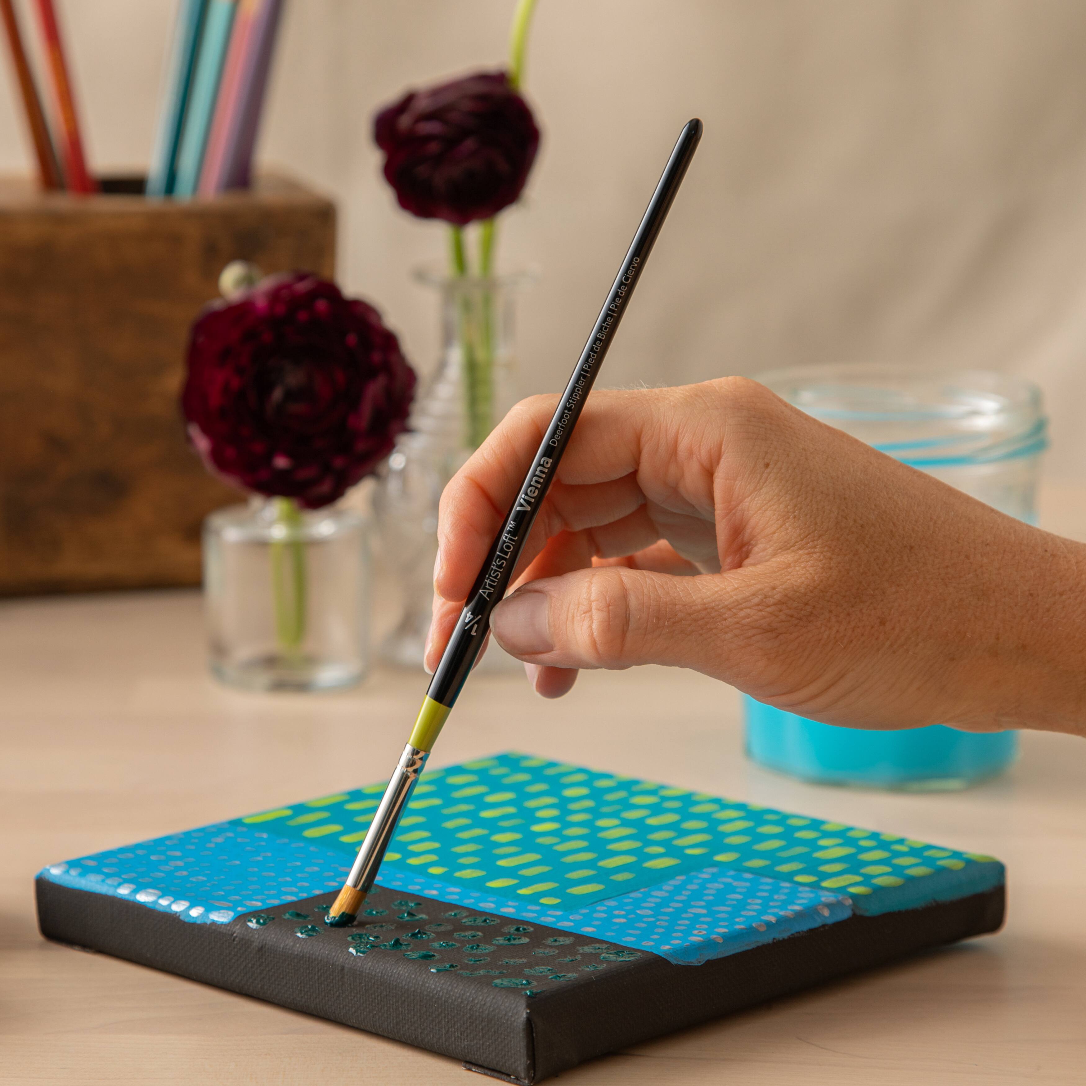 12 Pack: Vienna Golden Taklon Short Handle Deerfoot Stippler Brush by Artist's Loft™