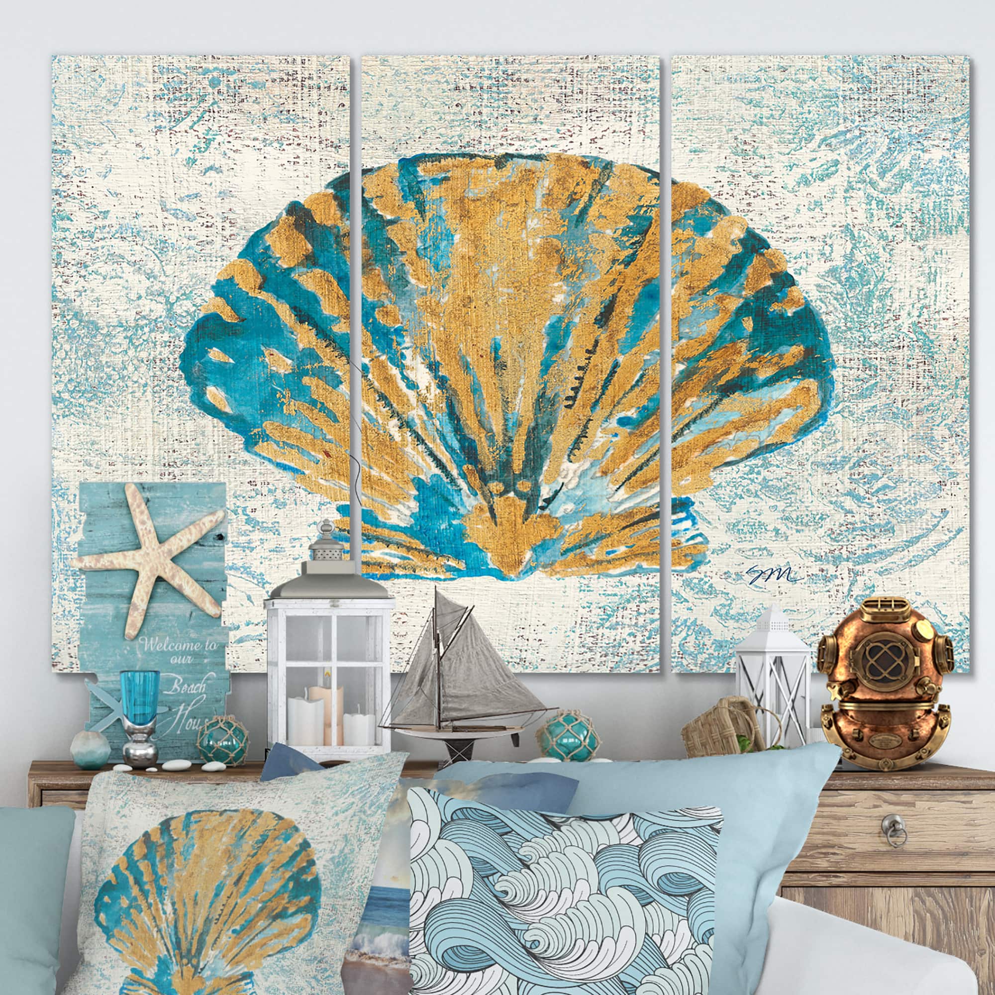 Designart - Coastal Pastel seashells I - Vintage Nautical Gallery-wrapped Canvas