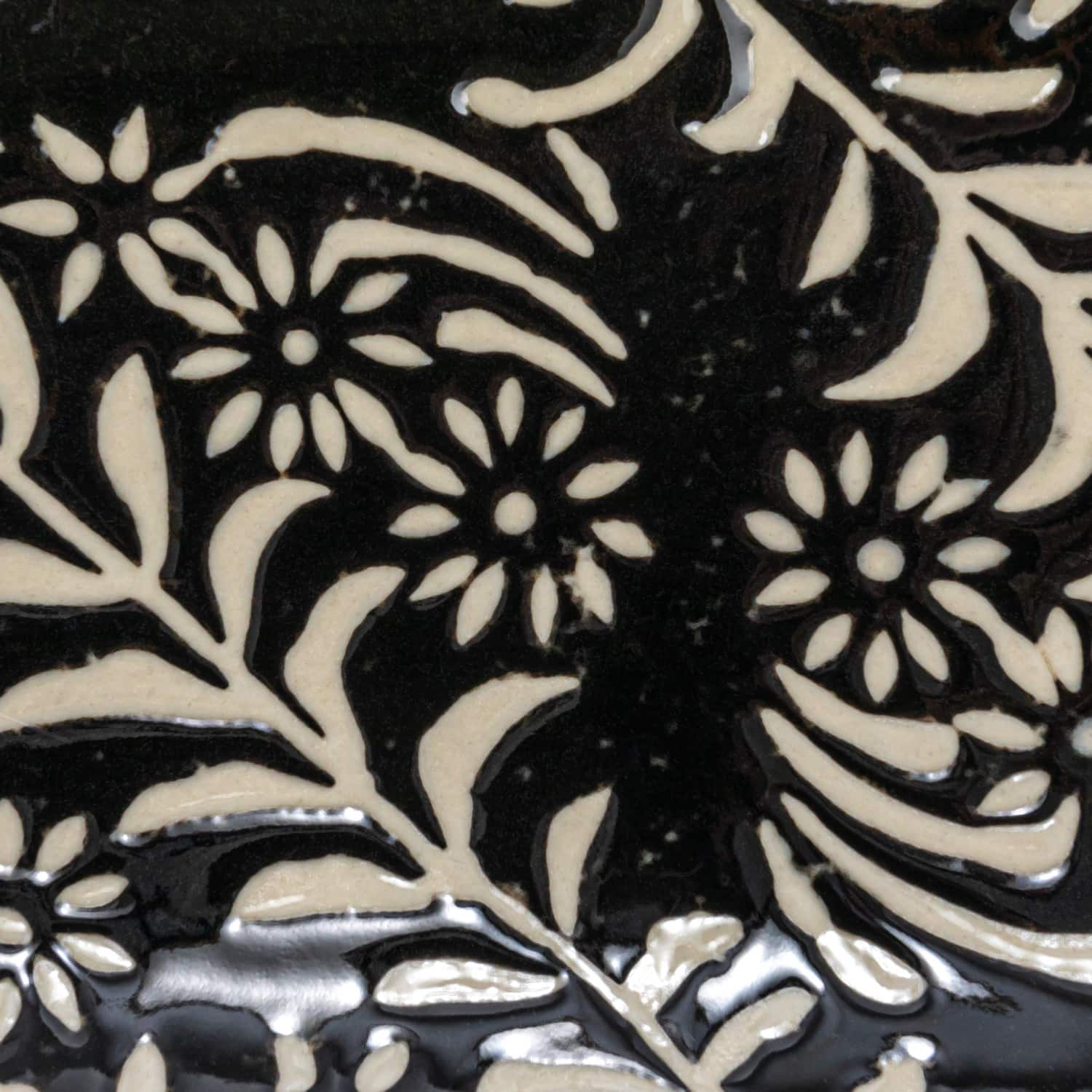 14&#x22; Black Wax Relief Botanicals Stoneware Platter