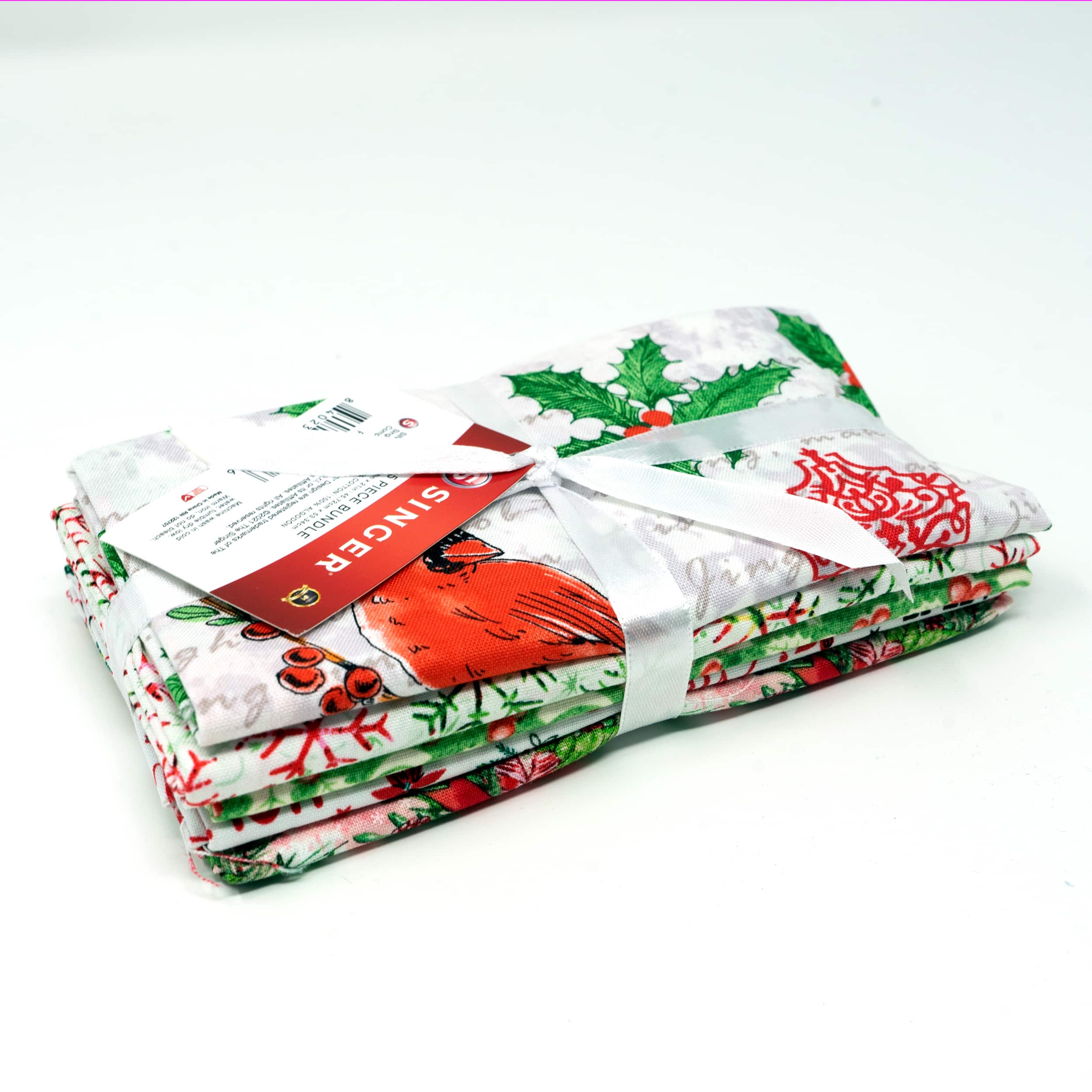 SINGER Christmas Cardinals 5 Piece Fat Quarter Bundle