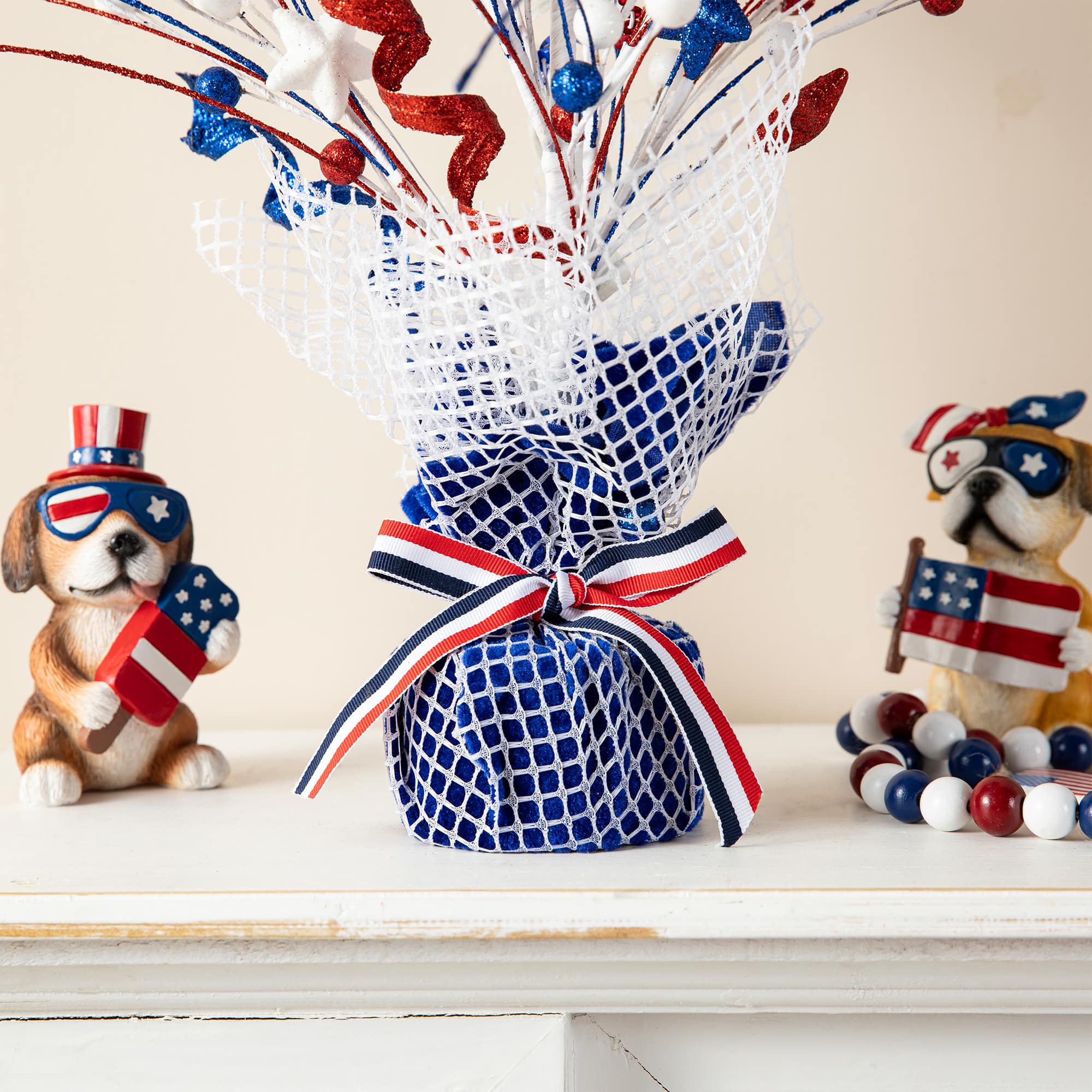 Glitzhome® 20" Patriotic Americana Top Hat Table Tree