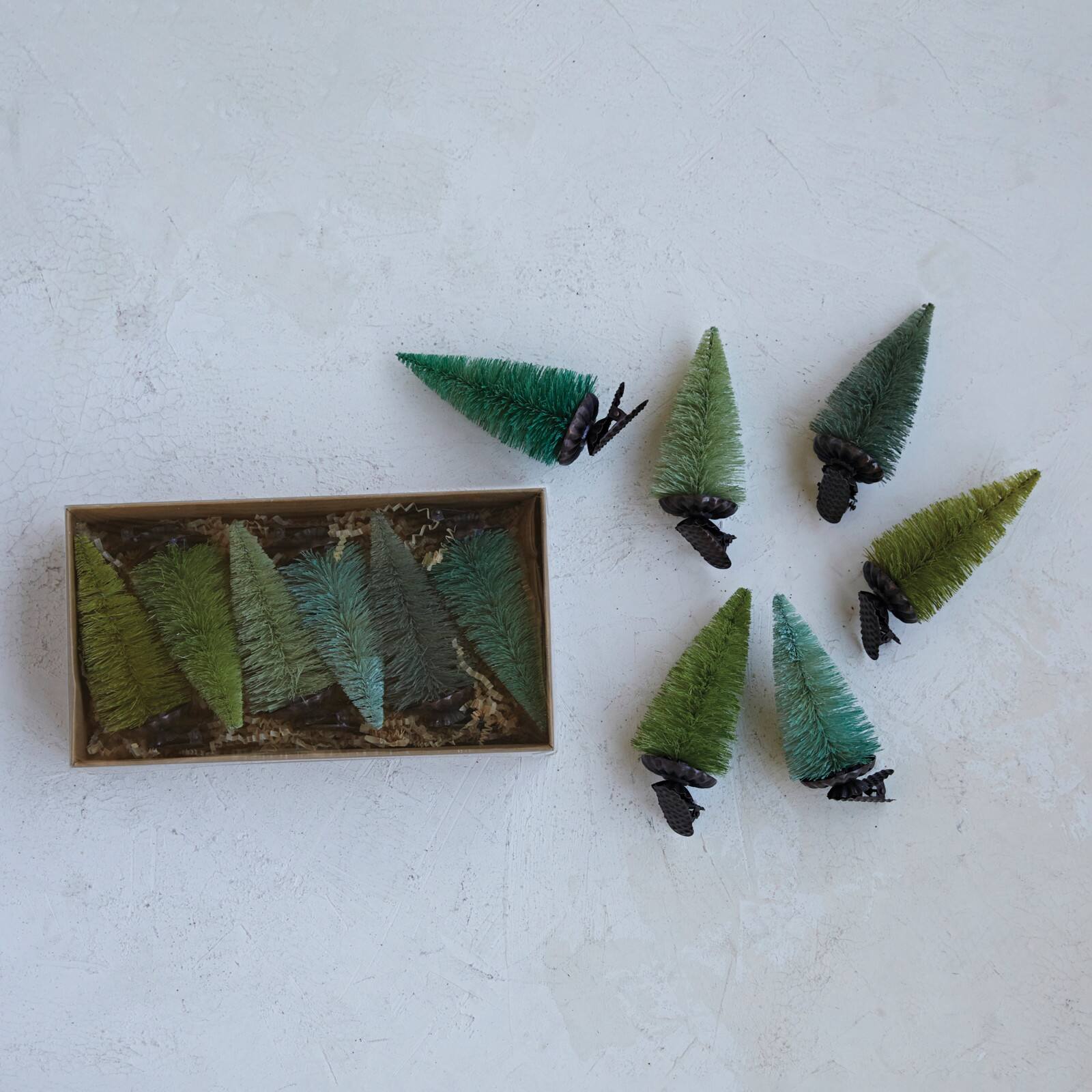 Hello Honey® Green Sisal Bottle Brush Tree Clip-on Ornaments Boxed Set