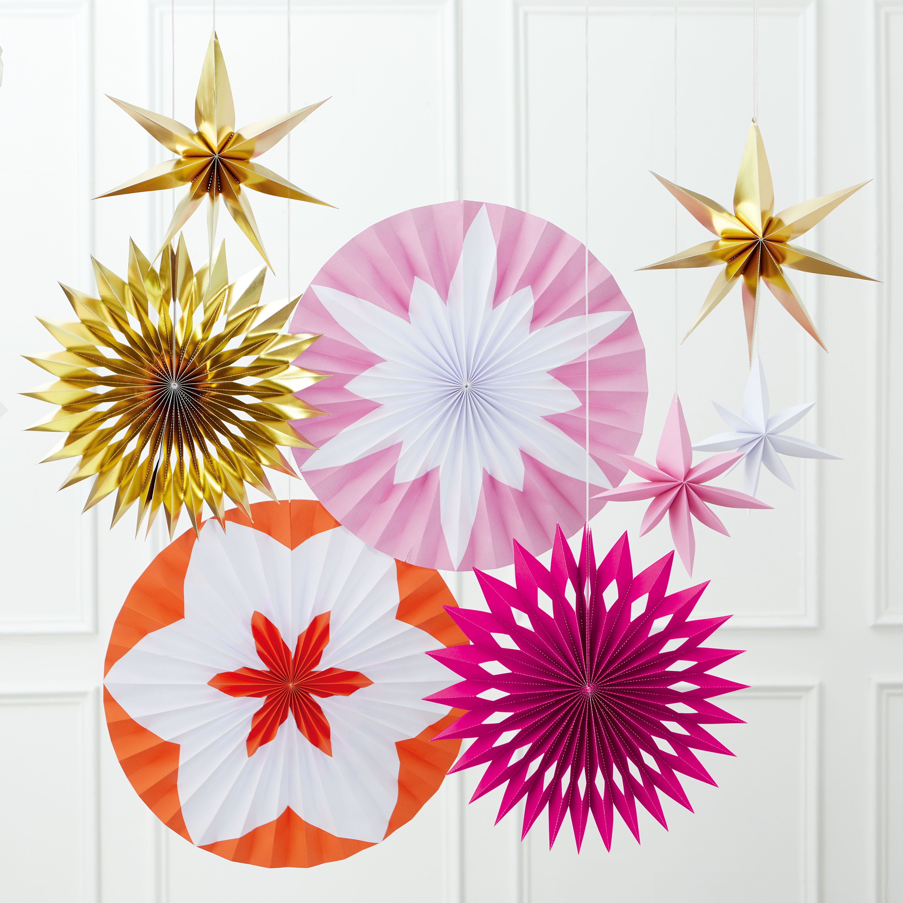 Assorted Paper Fan D&#xE9;cor Set by Ashland&#xAE;, 1pc.