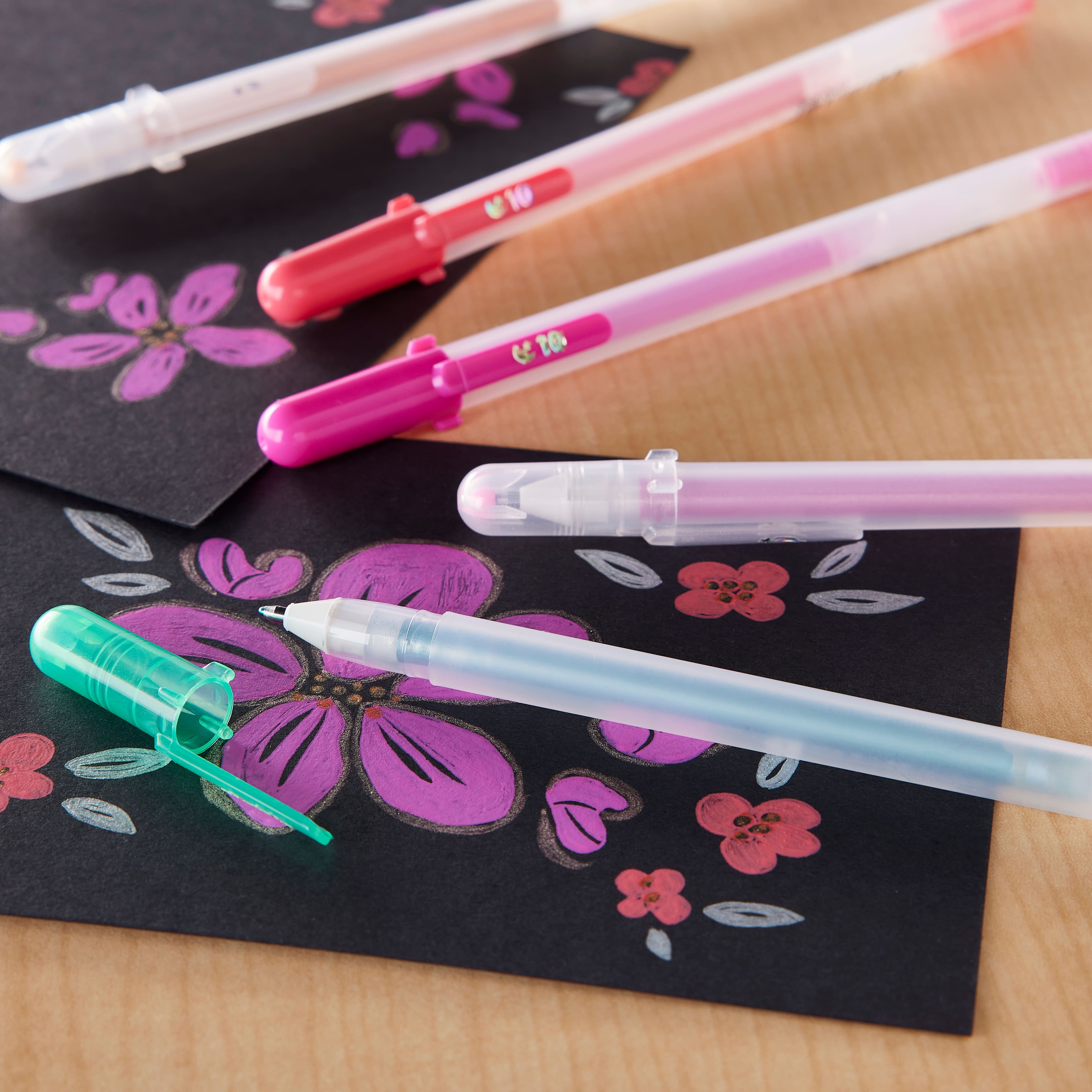 Gelly Roll&#xAE; Silver Shadow&#xAE; Gel Pen