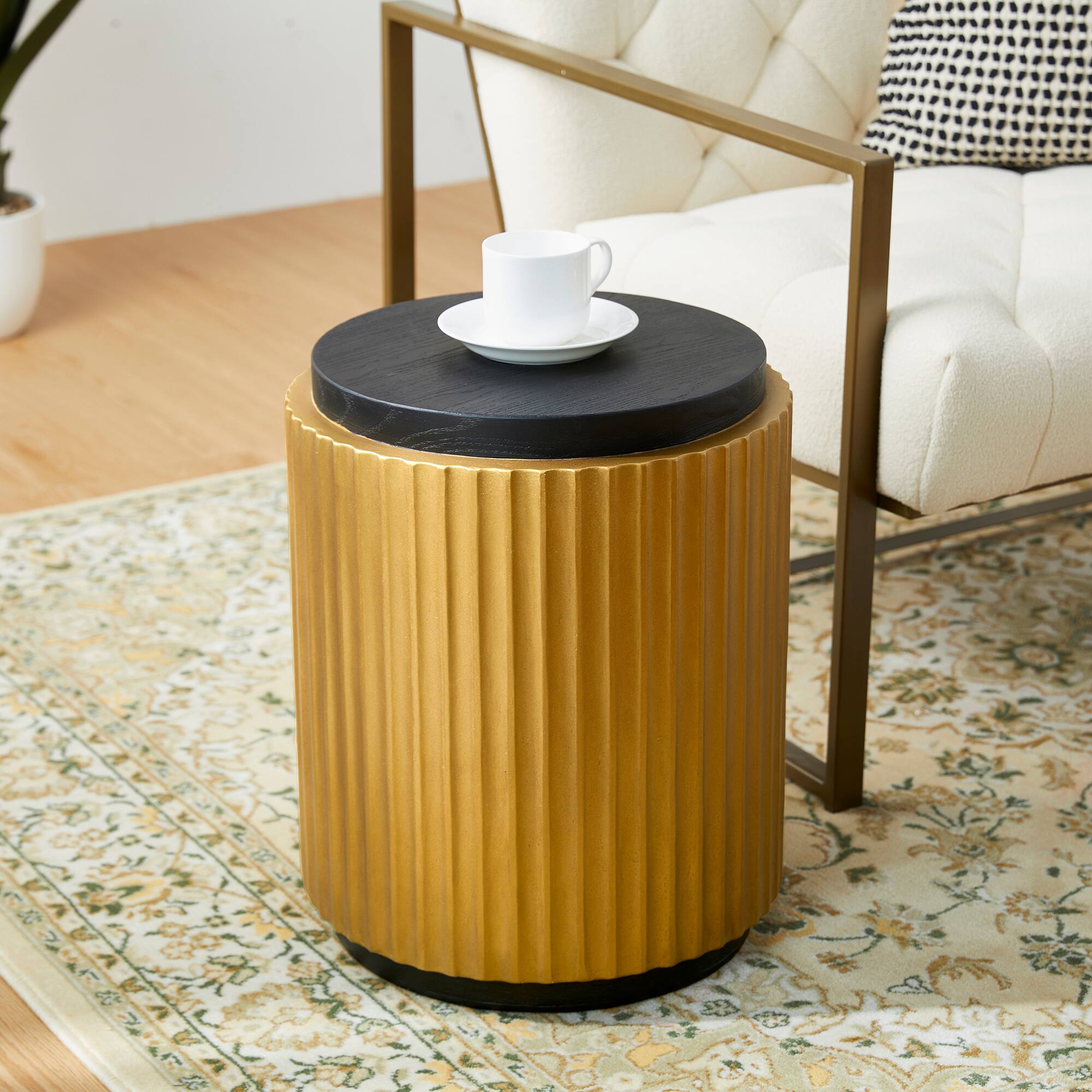 Glitzhome&#xAE; 17.5&#x22; Antique Gold Fluted Side Table