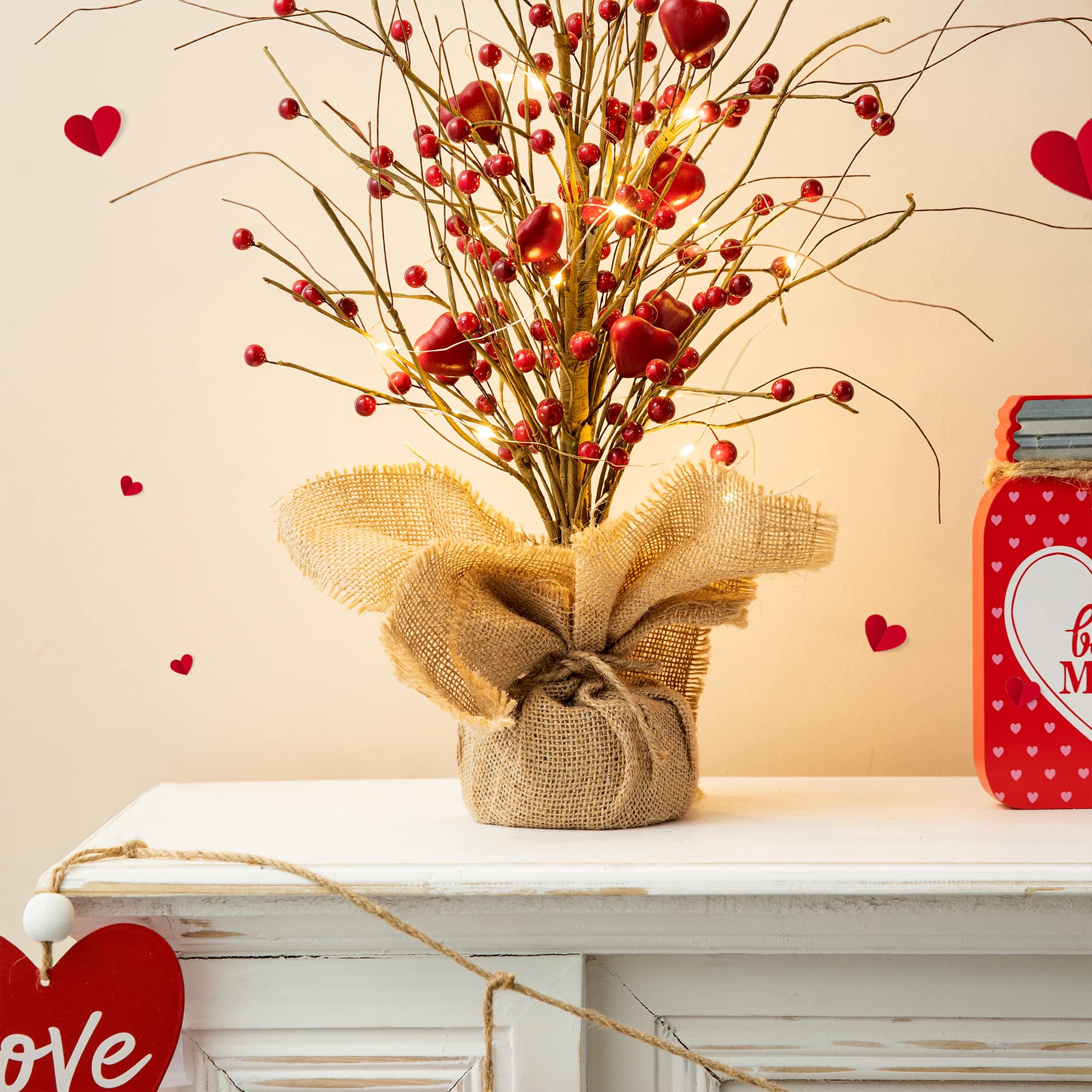 Glitzhome&#xAE; 18&#x22; Lighted Valentine&#x27;s Berry Heart Table Tree