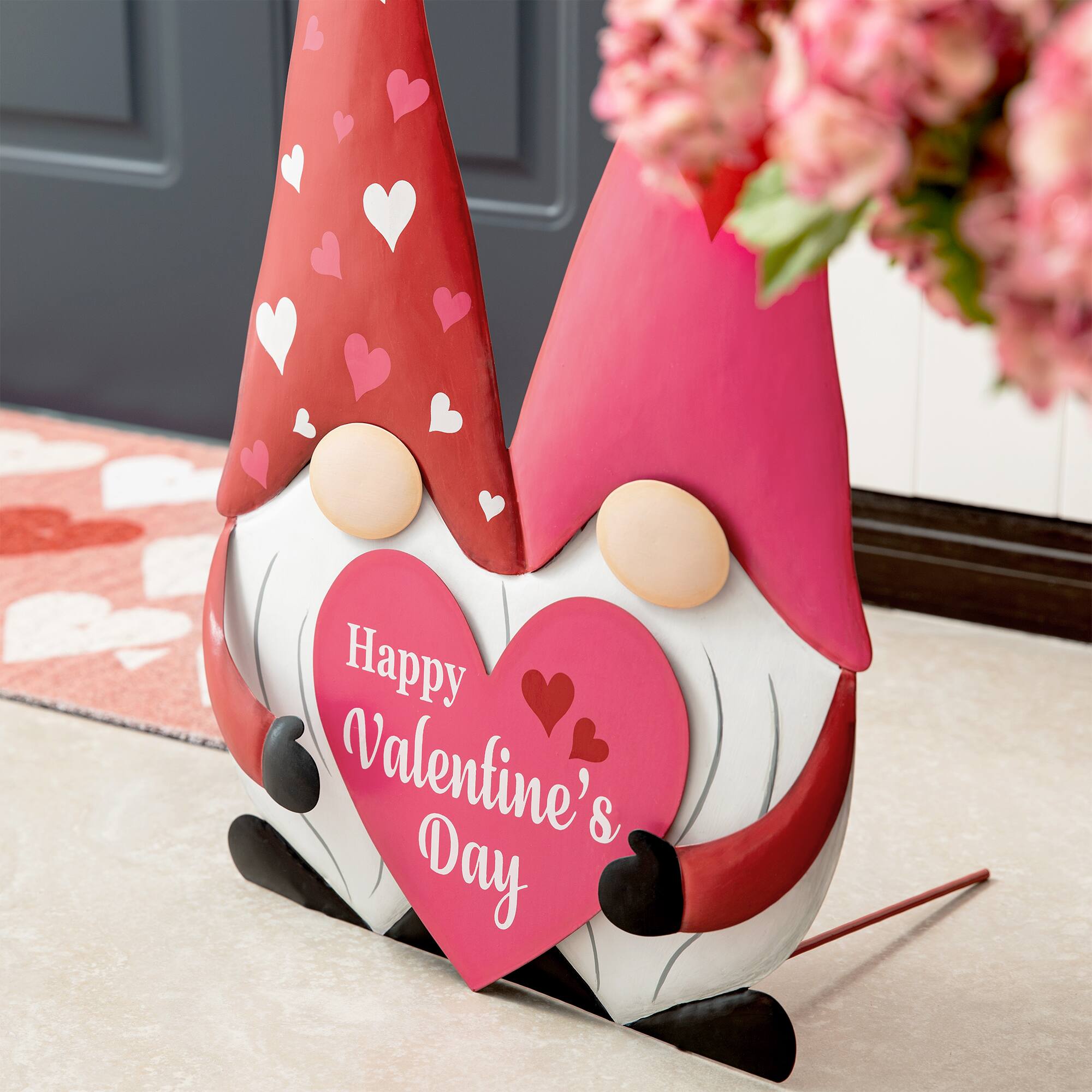 Glitzhome&#xAE; 30&#x22; Valentine&#x27;s Metal Gnome Couple Yard Stake