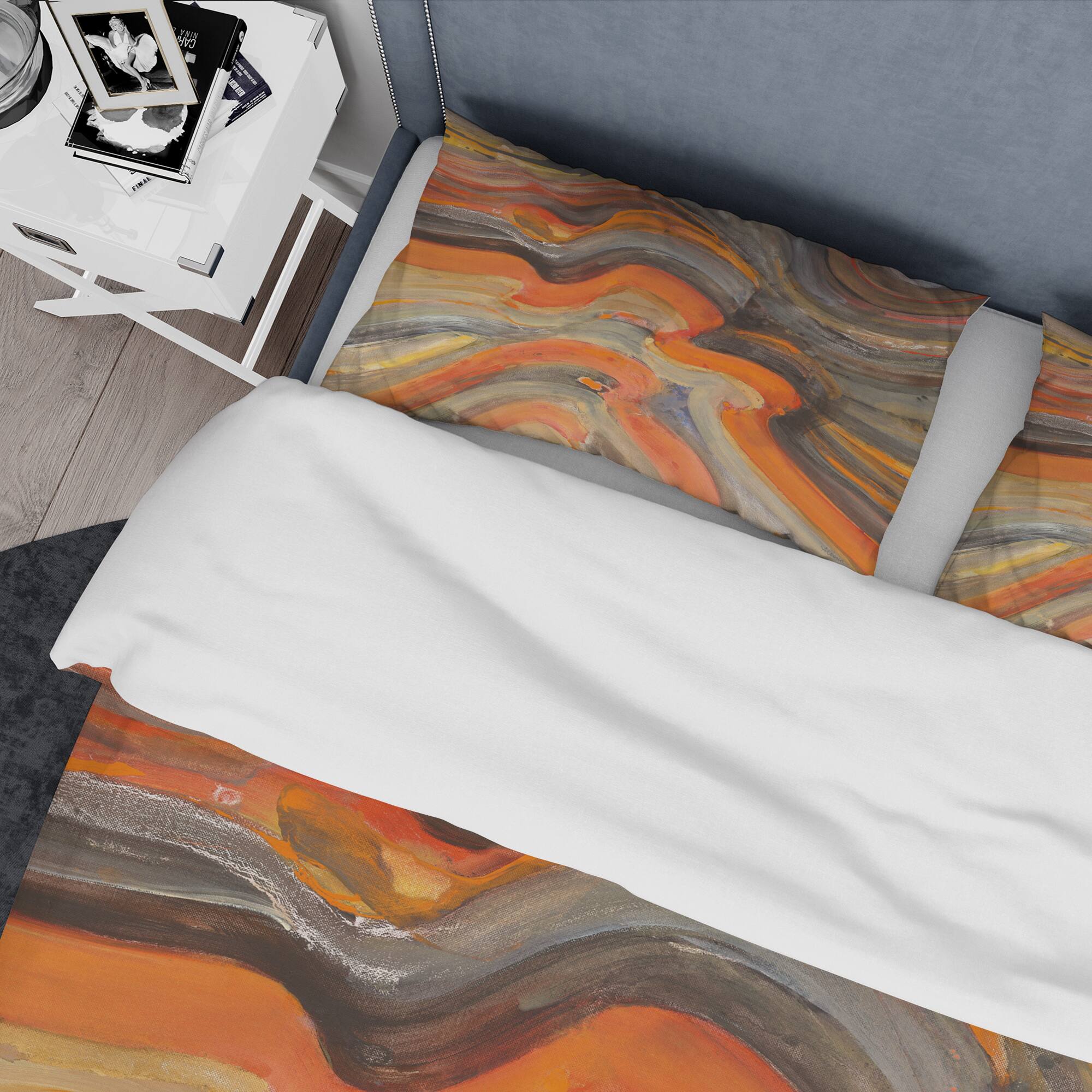 Designart &#x27;Abstract Gilded Orange Waves&#x27; Geometric Bedding Set - Duvet Cover &#x26; Shams