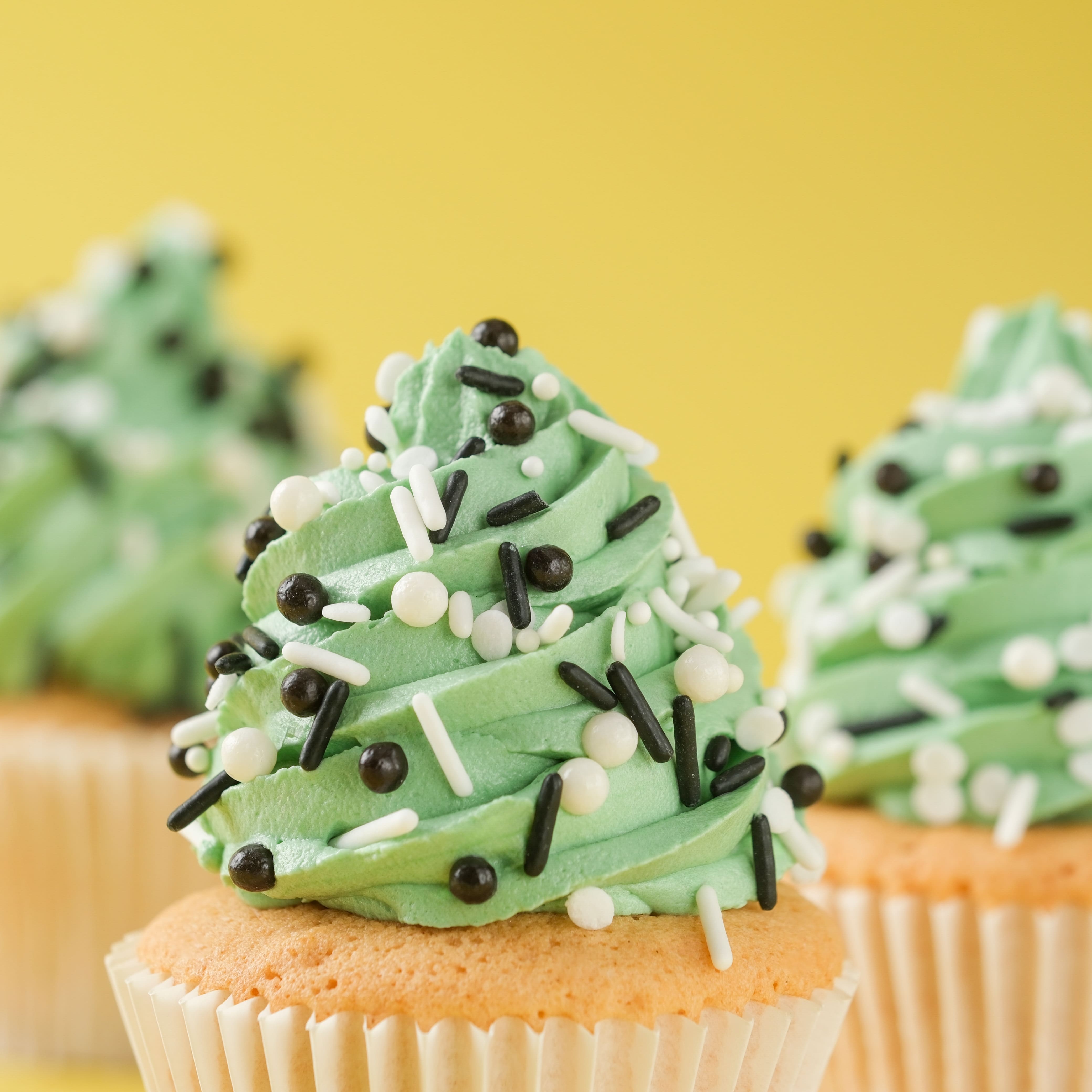 PME Cake Sweet Street&#x2122; 3.5 oz. Sprinkle Mix
