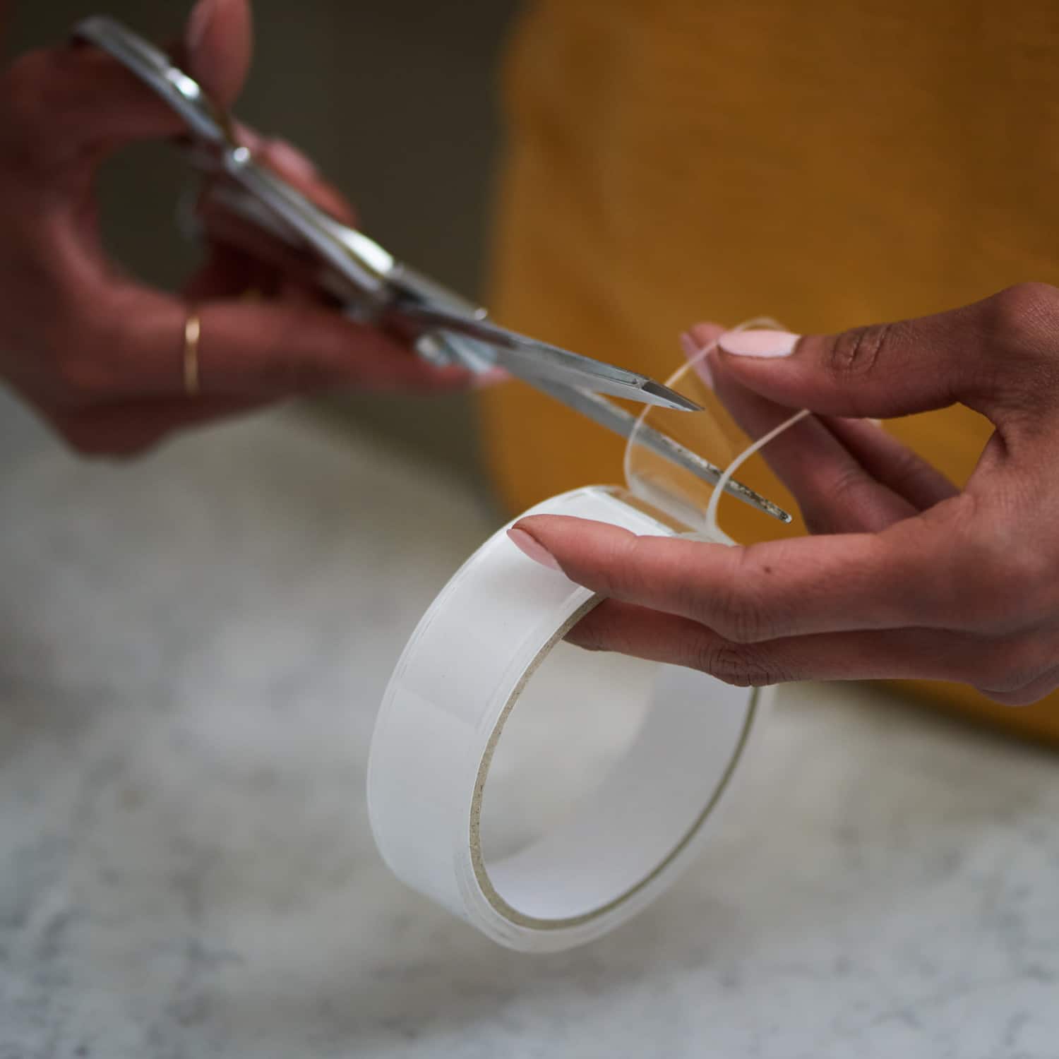 Duck Max Strength® Nano-Grab™ Gel Mounting Tape