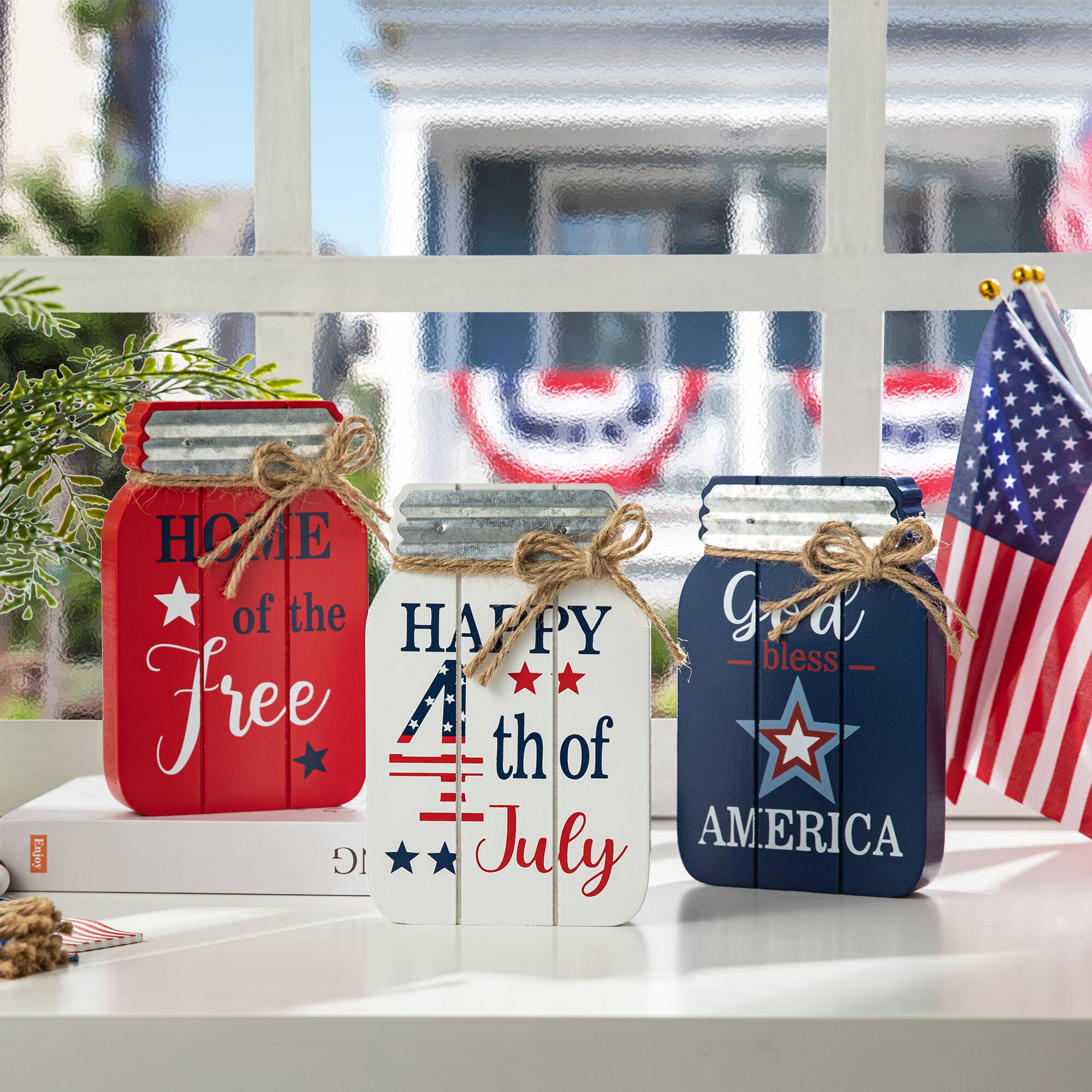 Glitzhome&#xAE; 7&#x22; Patriotic Americana Mason Jar Tabletop Jar D&#xE9;cor Set