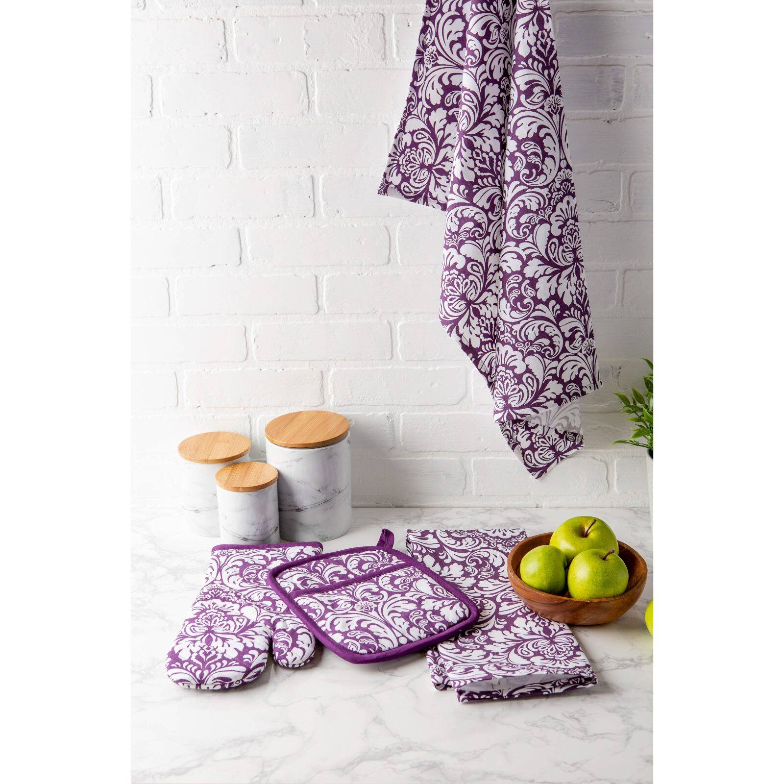 DII® Eggplant Damask Dishtowel, 2ct.