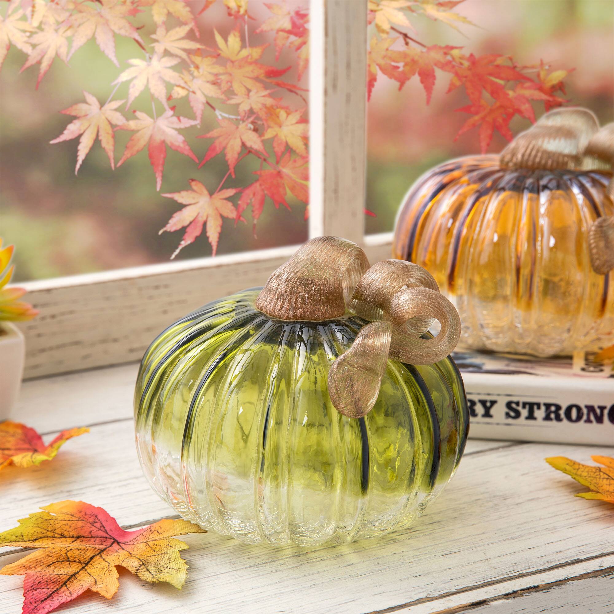 Glitzhome® Green & Amber Crackle Glass Short Pumpkin Set