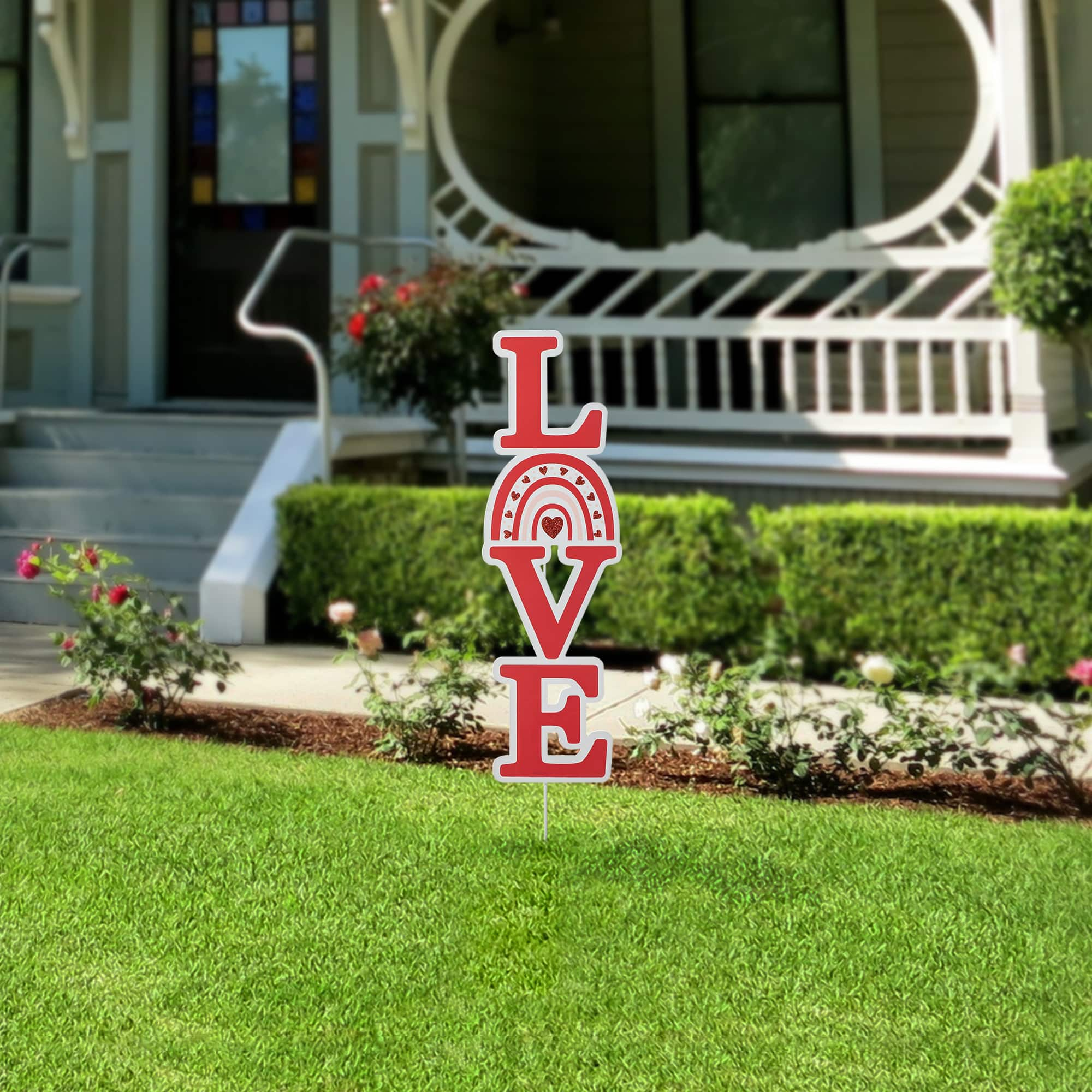 Glitzhome&#xAE; 36&#x22; Valentine&#x27;s Metal Rainbow &#x22;LOVE&#x22; Yard Stake