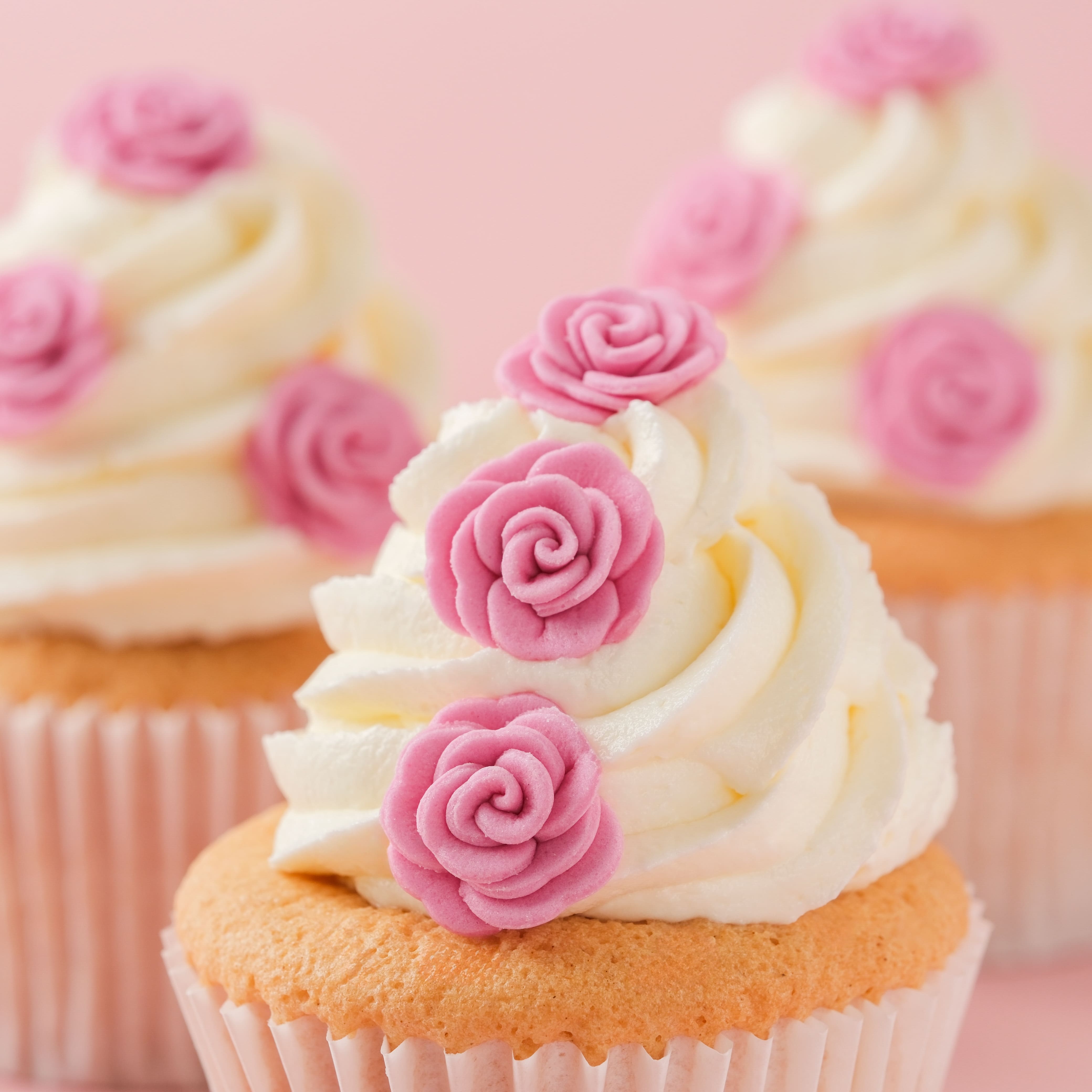PME Cake Sweet Street&#xAE; Rose Icing Decorations, 12ct.