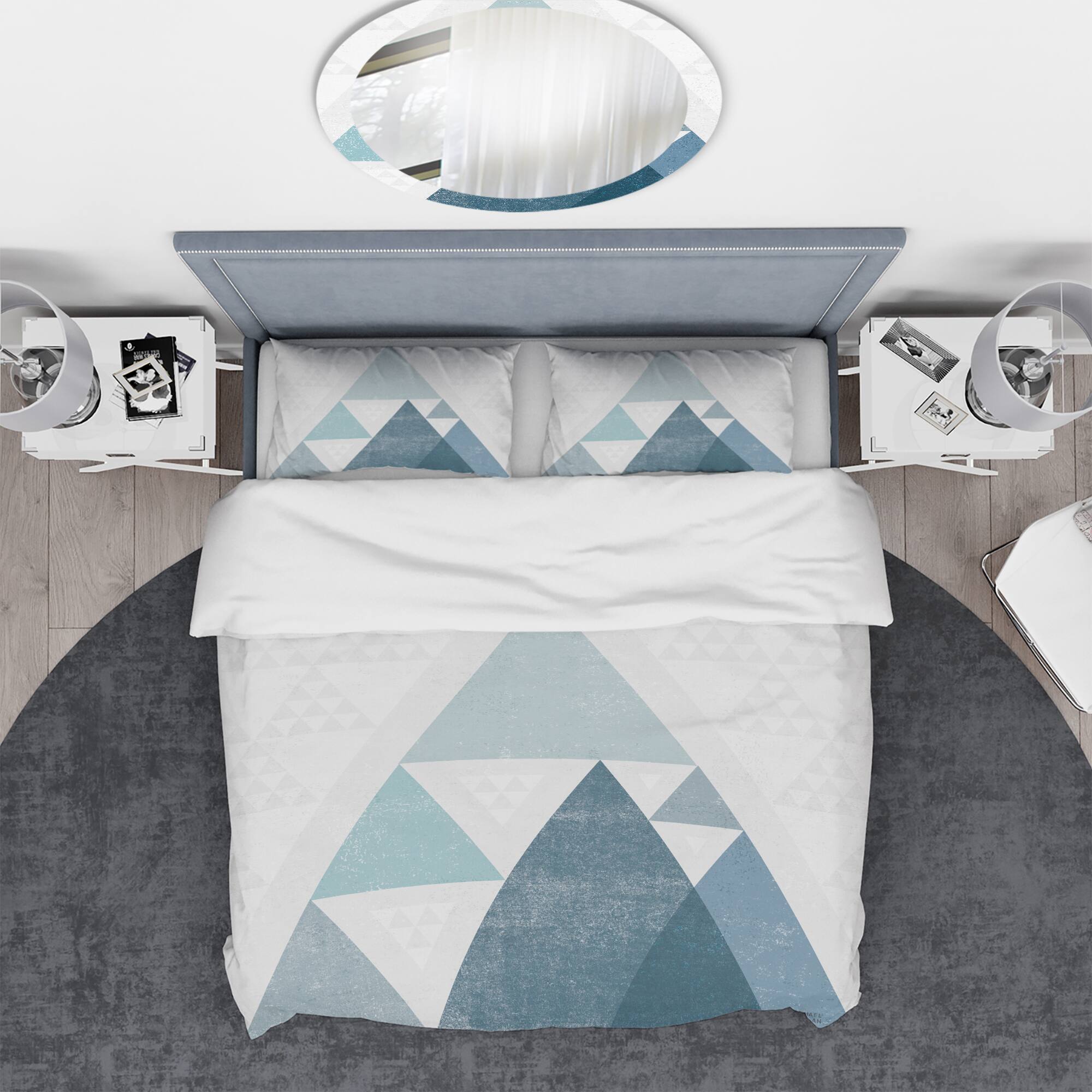 Designart 'minimal Triangles III Blue' Geometric Bedding Set