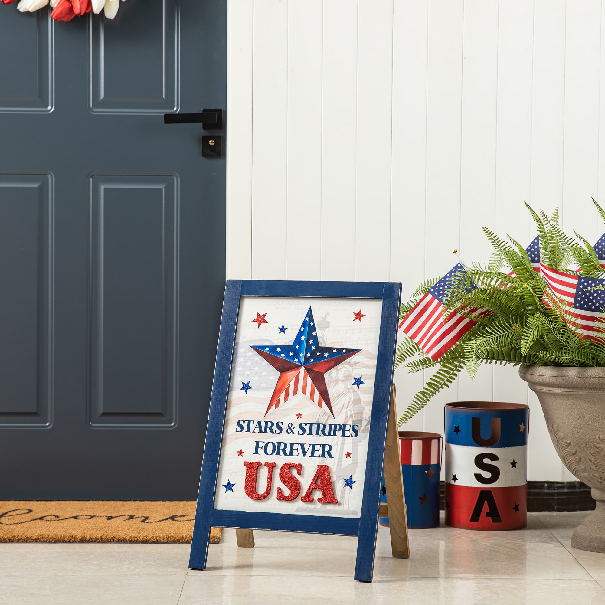 Glitzhome&#xAE; 24&#x22; Patriotic Stars &#x26; Stripes Easel Porch D&#xE9;cor