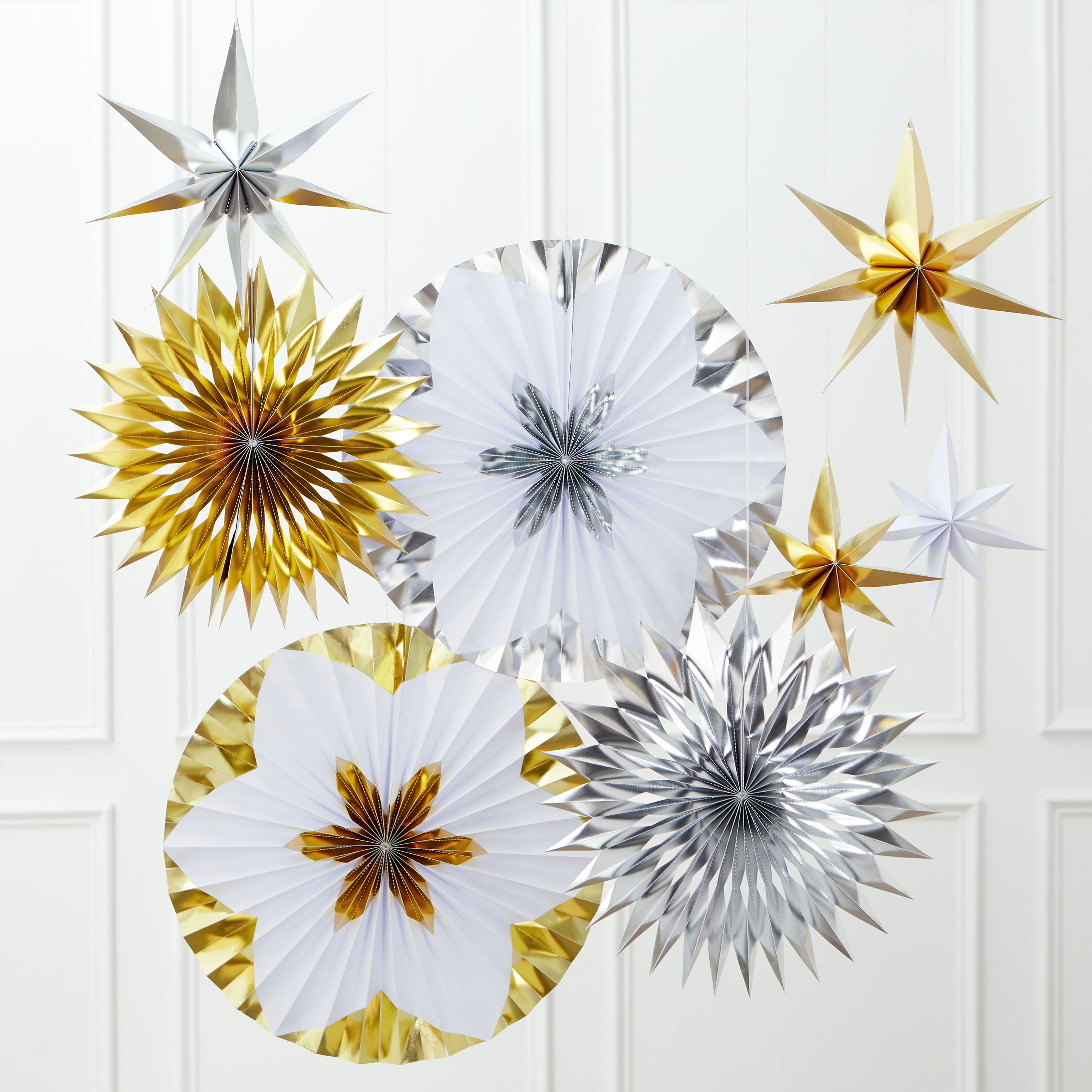 Assorted Paper Fan D&#xE9;cor Set by Ashland&#xAE;, 1pc.