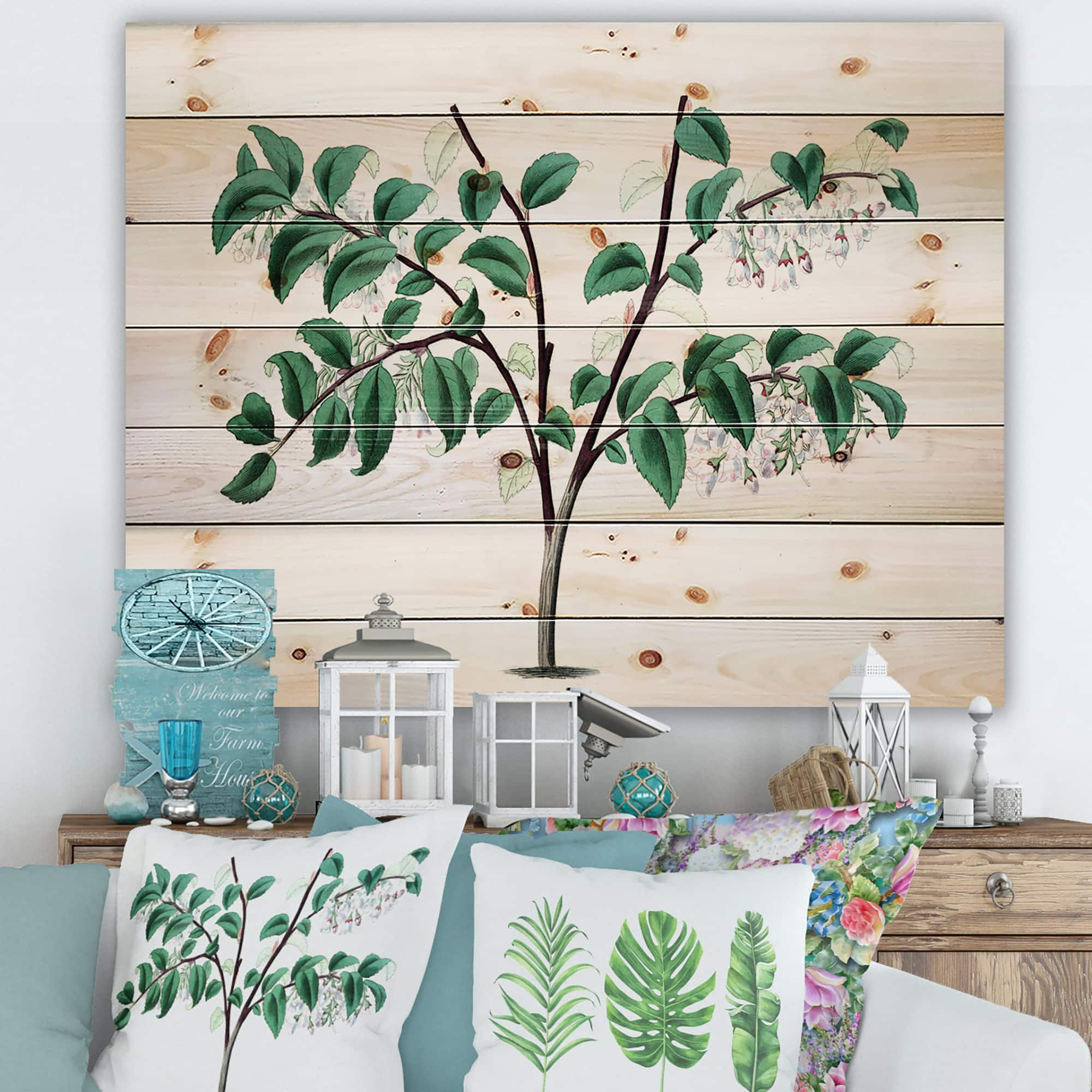 Designart - Vintage Green Leaves Plants I - Traditional Print on Natural Pine Wood