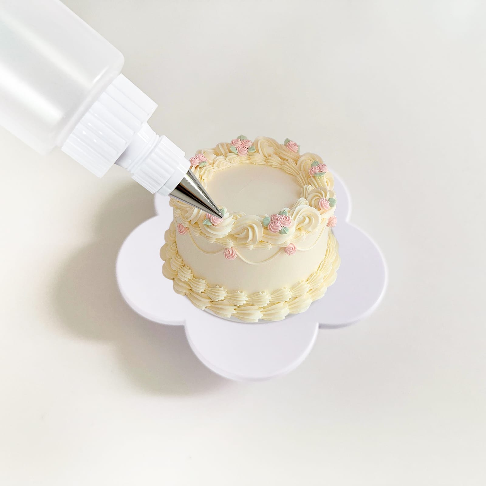 6&#x22; White Cookie Turntable by Makery&#x2122;