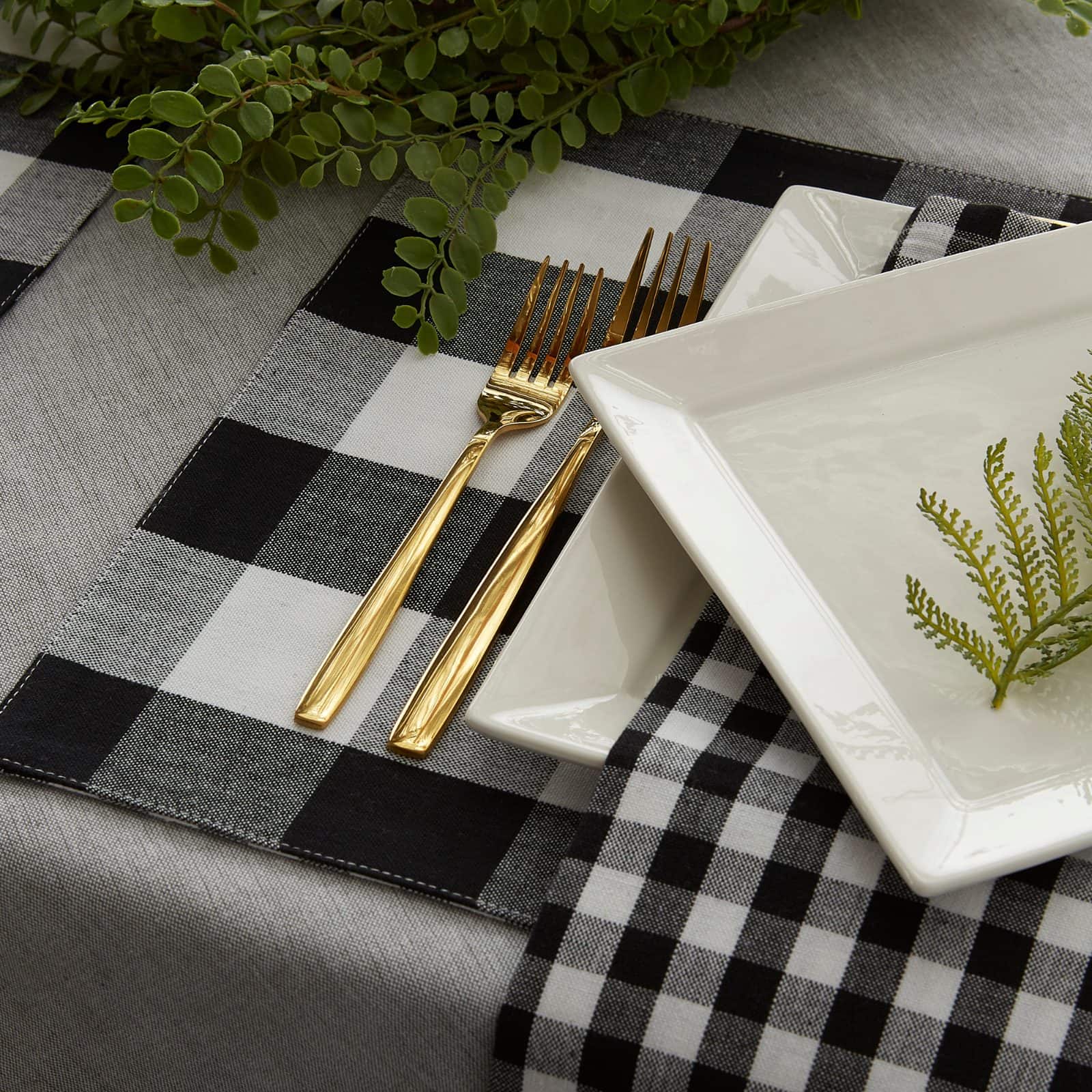 DII® Reversible Gingham & Buffalo Check Placemat Set, 4ct.