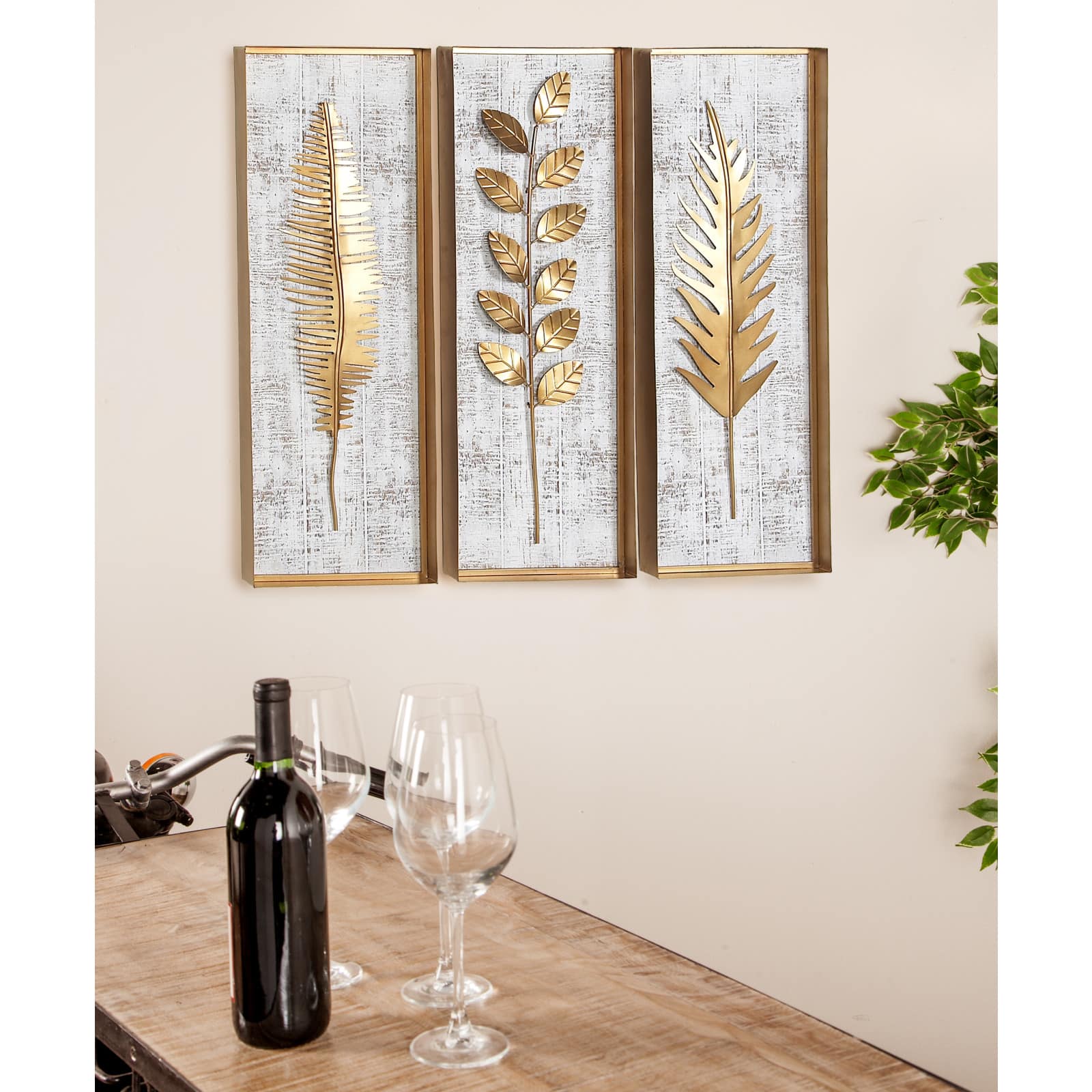 32&#x22; Gold Contemporary Floral Wall D&#xE9;cor Set