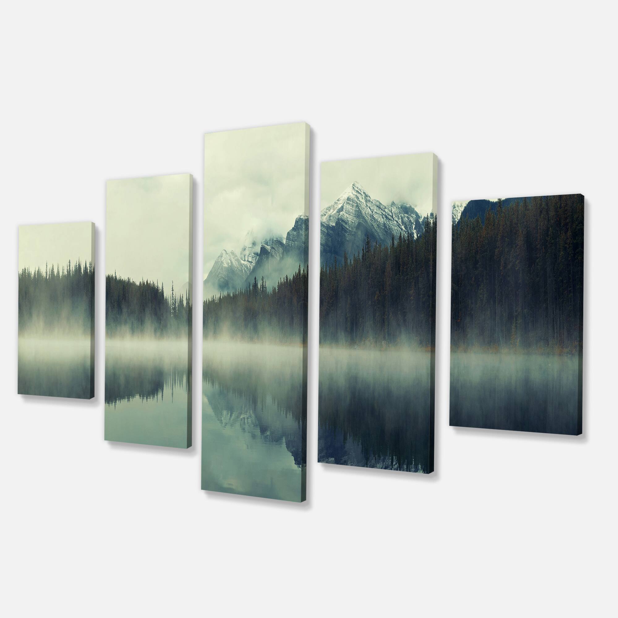 Designart - Lake Herbert in Foggy Morning