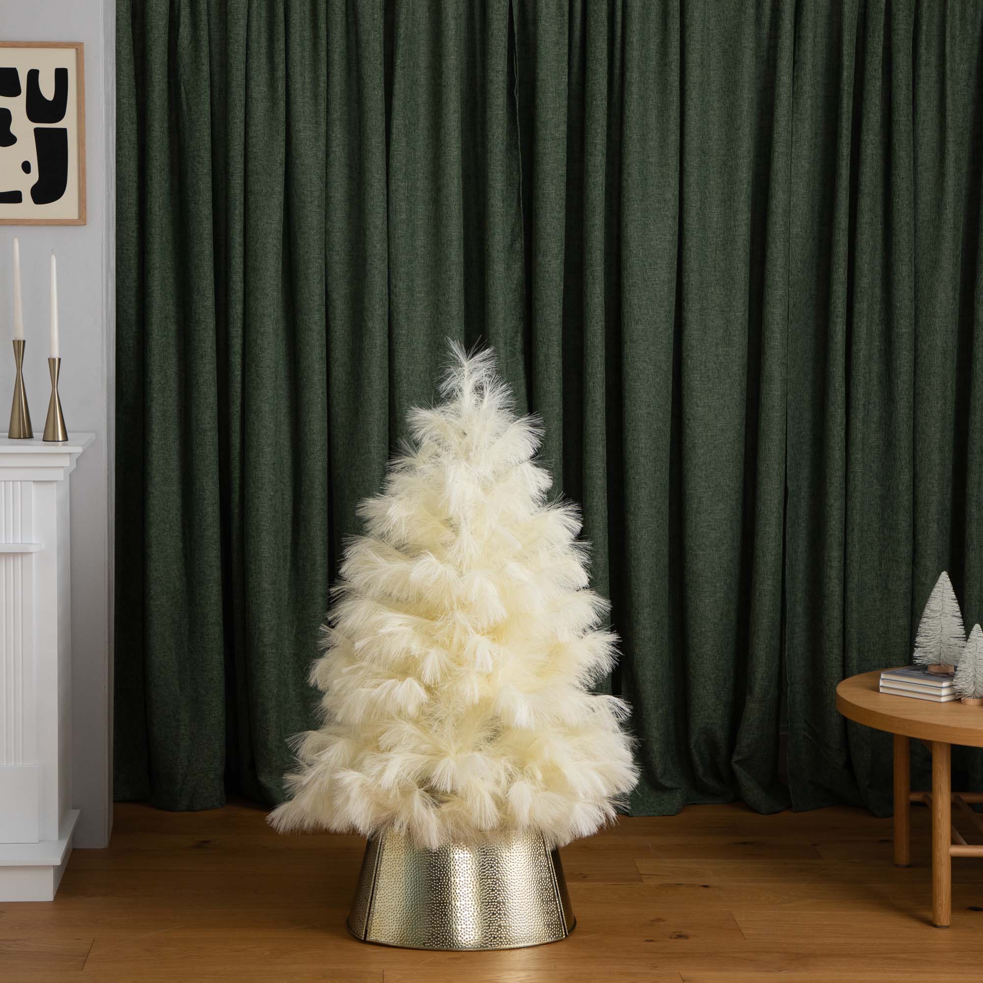 4ft. Unlit Off-White Pampas Grass Artificial Christmas Tree
