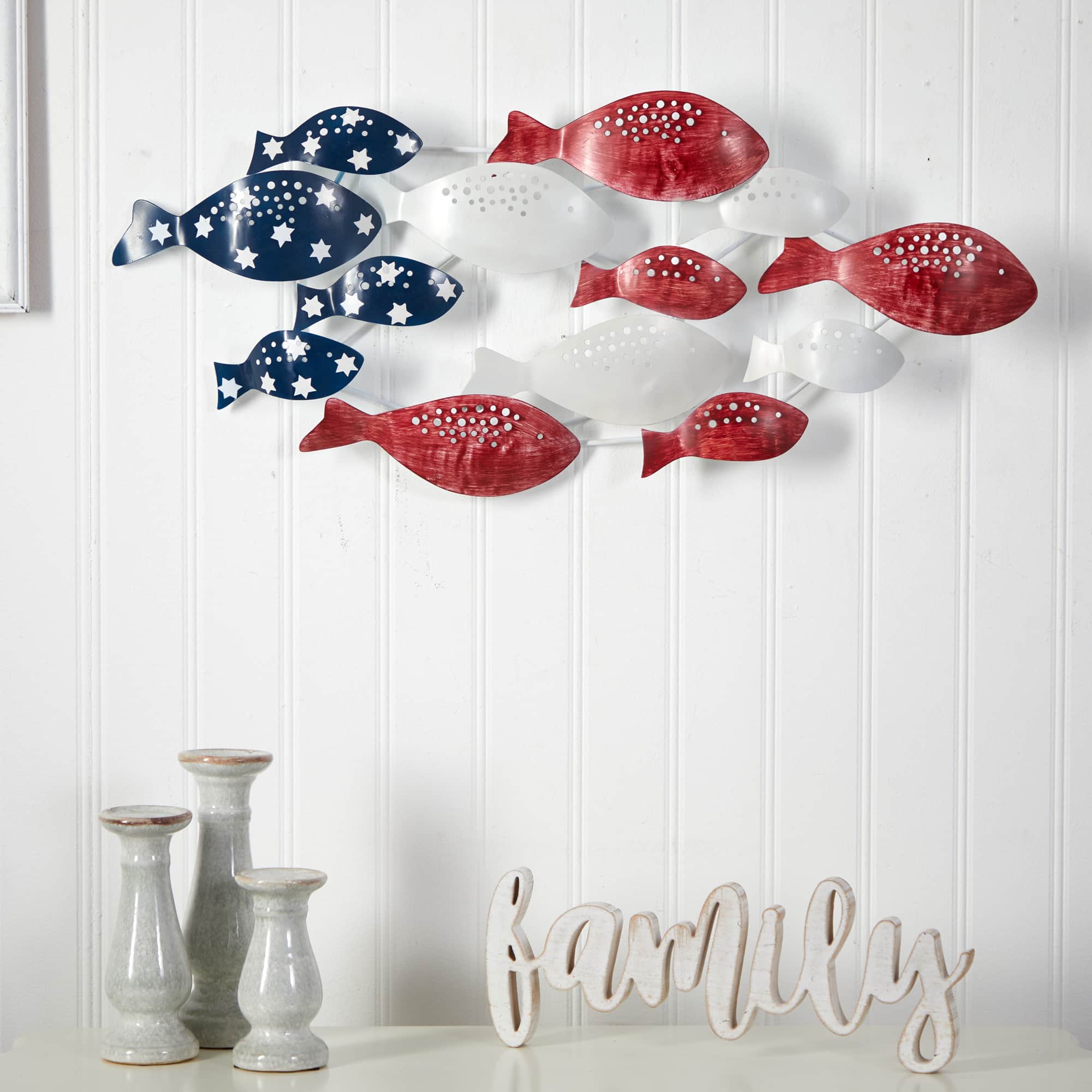39&#x22; Patriotic Metal Fishes Wall Art D&#xE9;cor