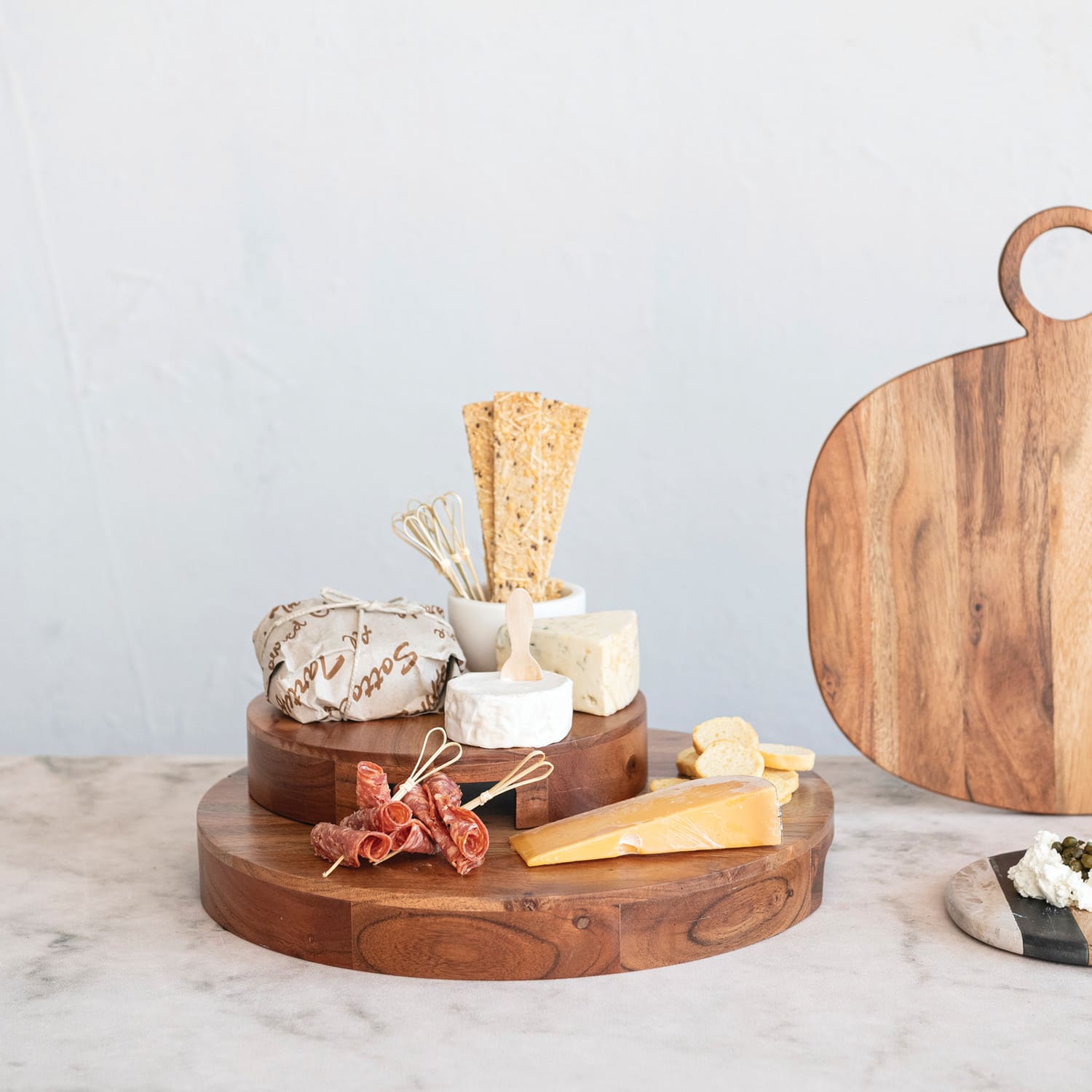 Hello Honey® 10" Natural Acacia Wood Cake Pedestal