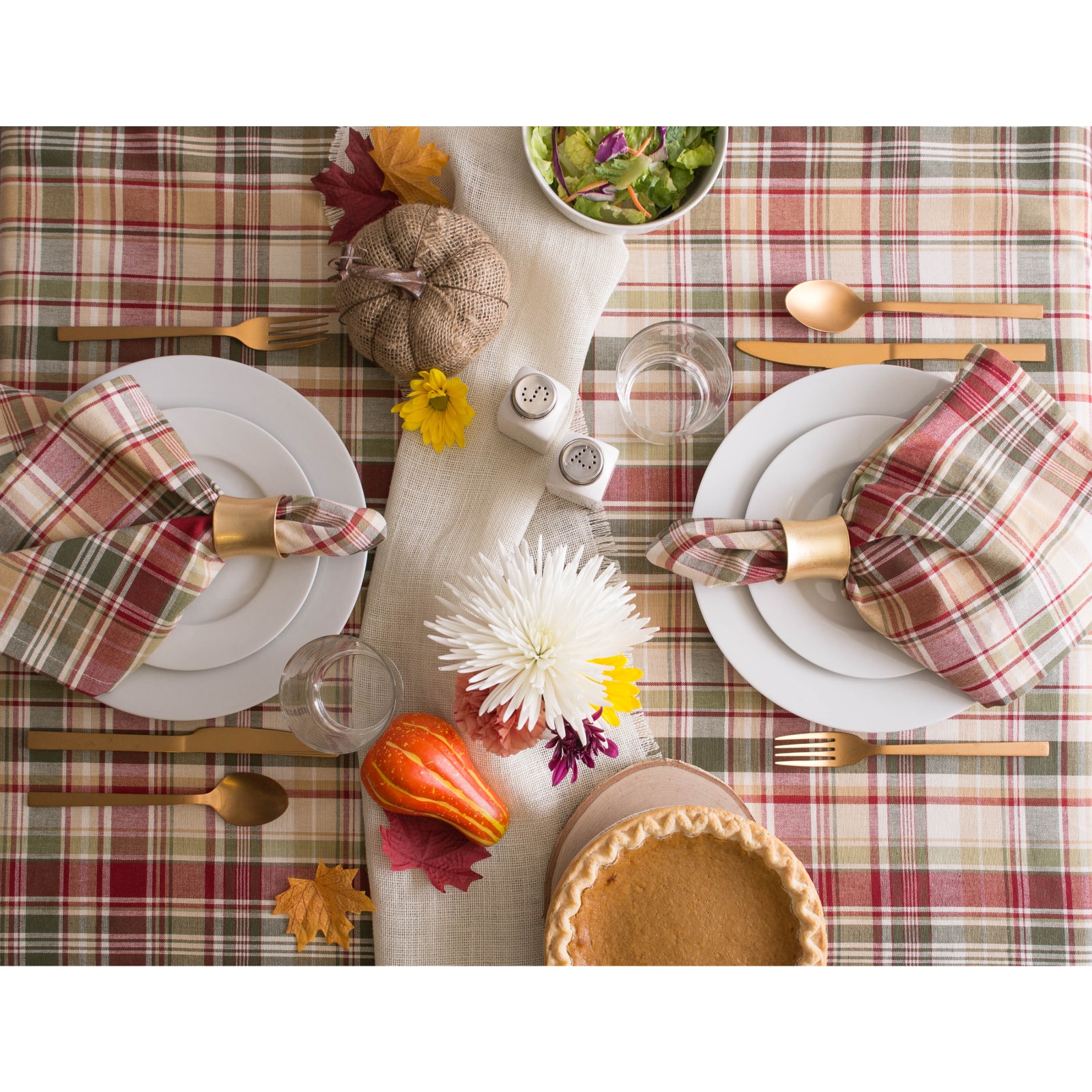 DII&#xAE; 70&#x22; Give Thanks Plaid Round Tablecloth