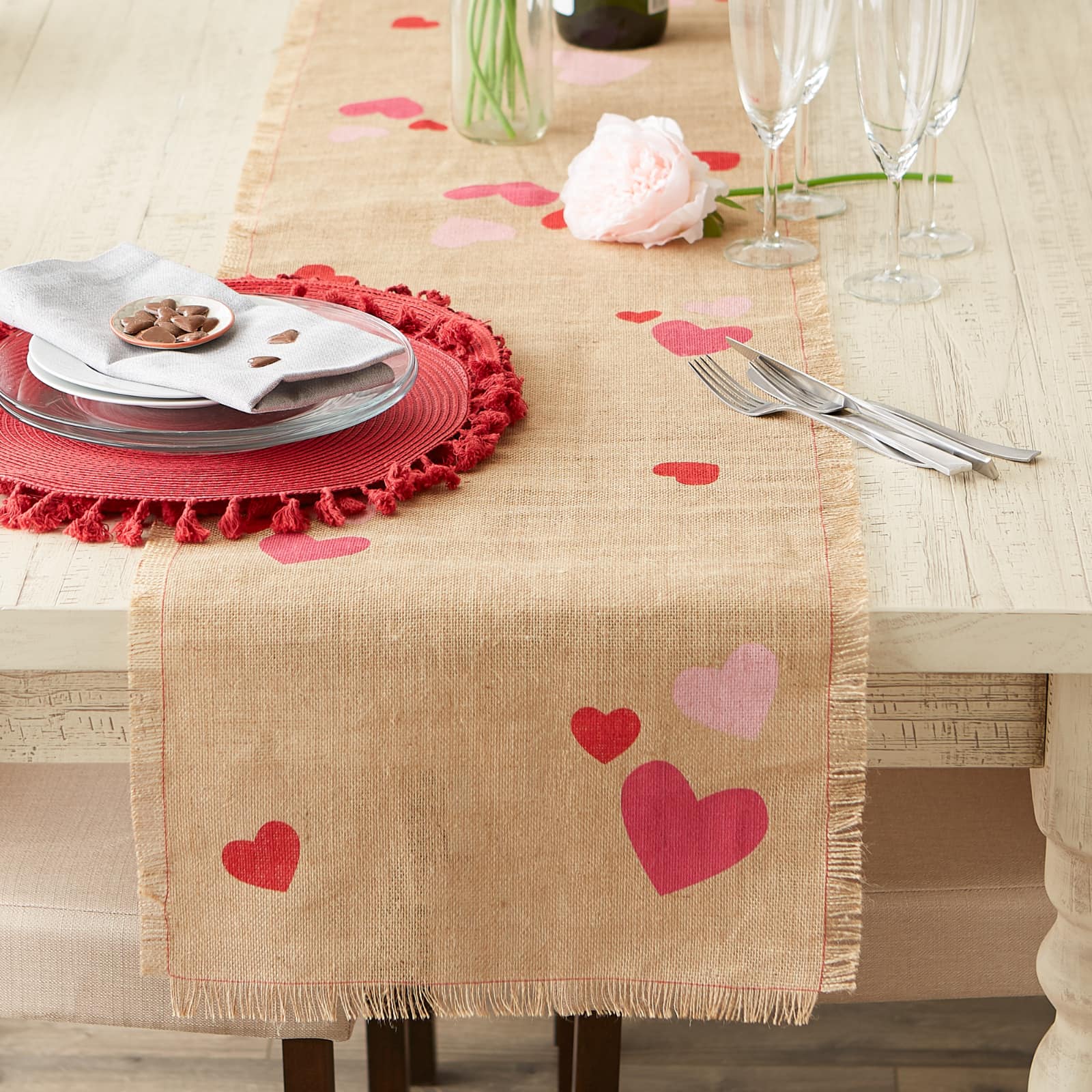 DII&#xAE; 74&#x22; Hearts Printed Jute Table Runner