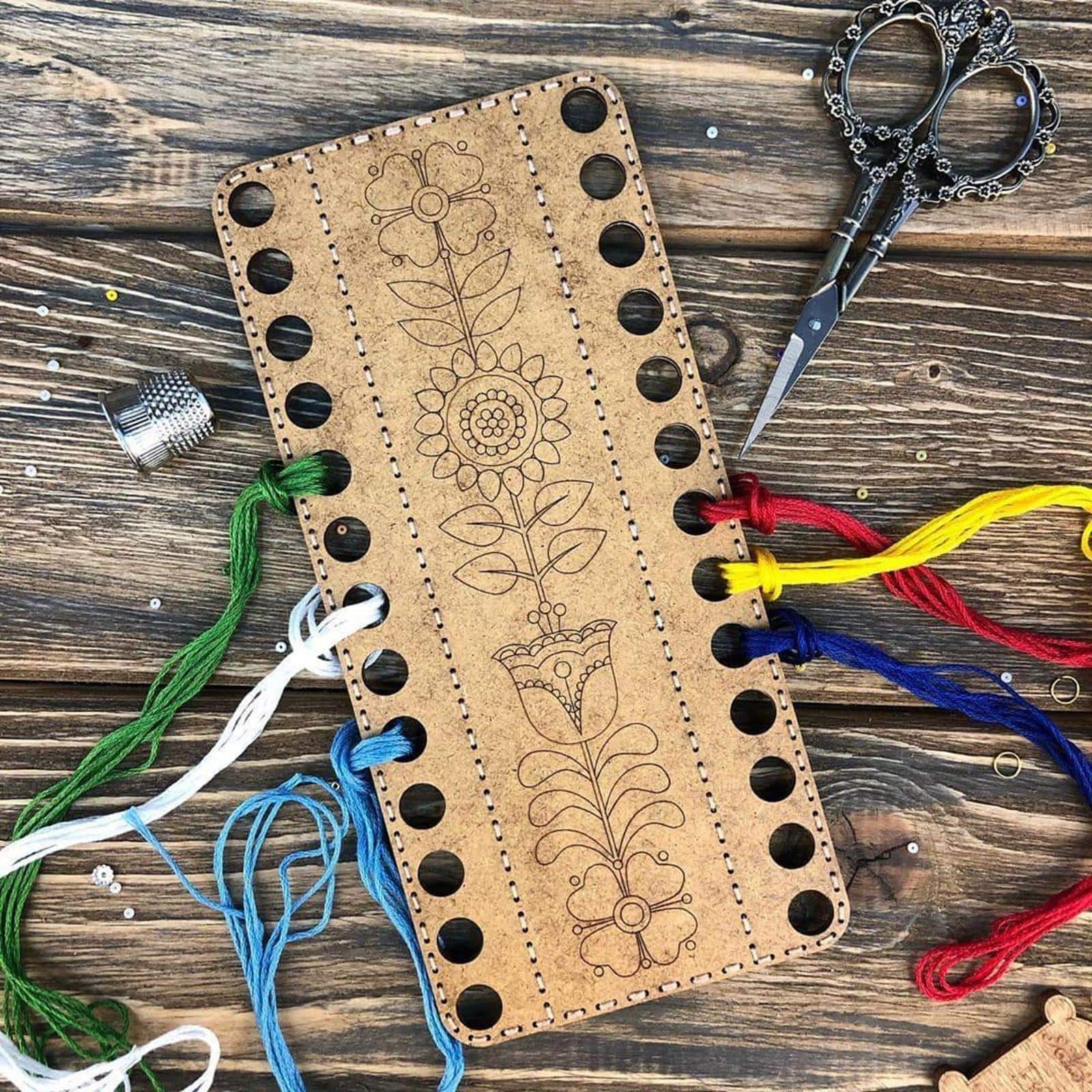 Wonderland Crafts Floral Numbered Embroidery Thread Organizer