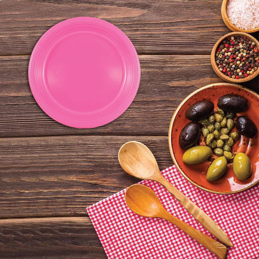 JAM Paper 7&#x22; Plastic Party Plates, 20ct.