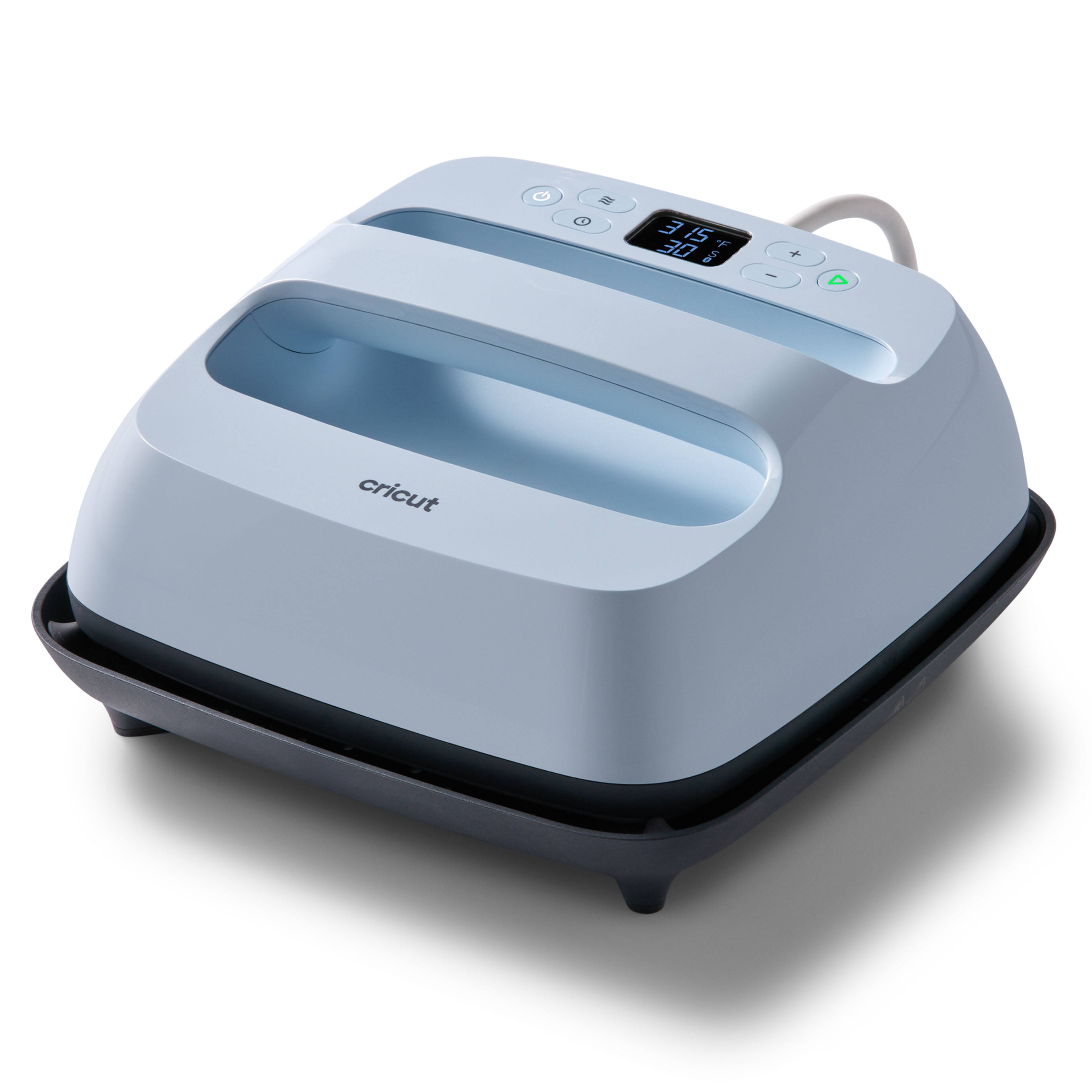 Cricut Explore® 4 in Sage & Essentials Bundle