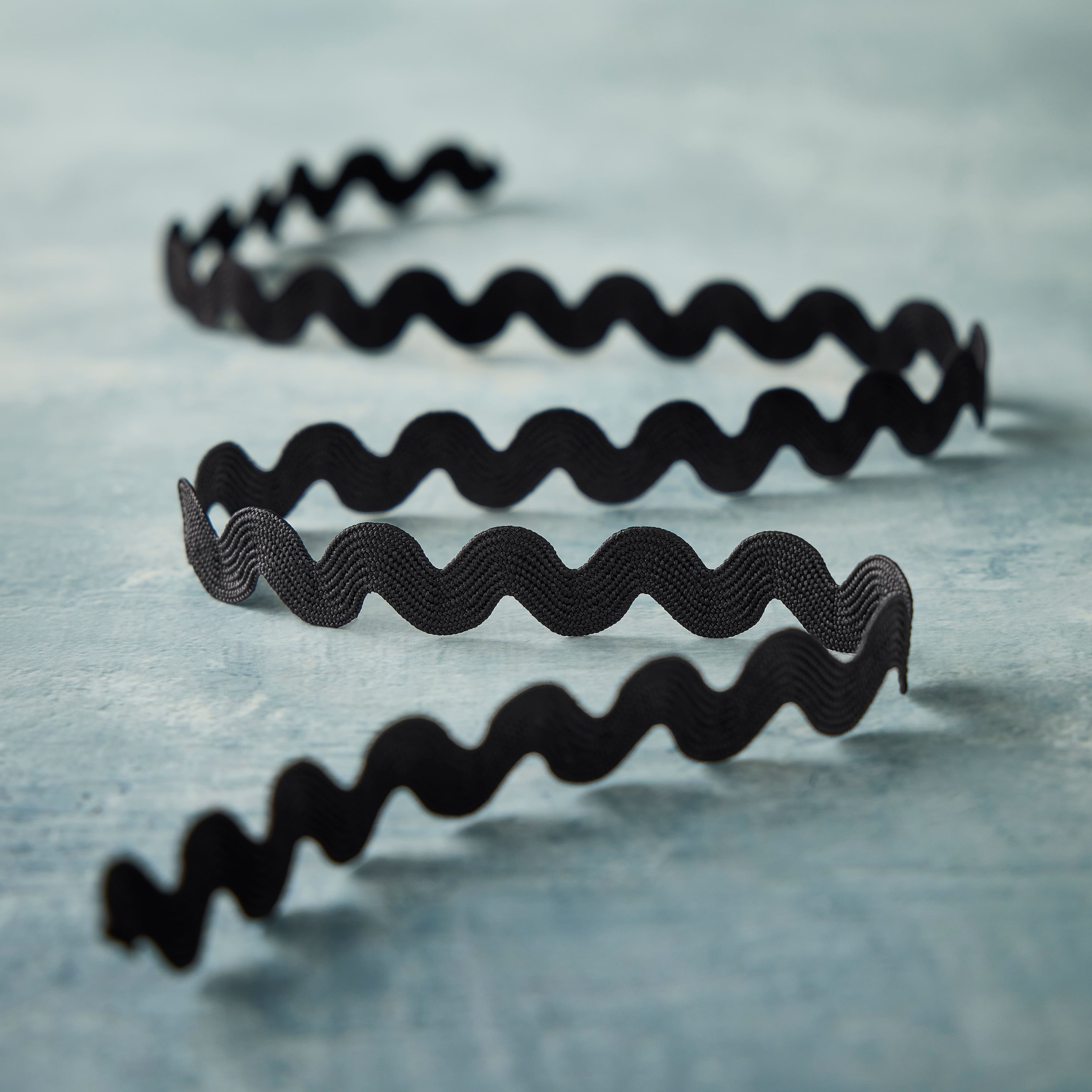 5/8" x 4yd. Ric Rac Trim Ribbon by Celebrate It® Classic