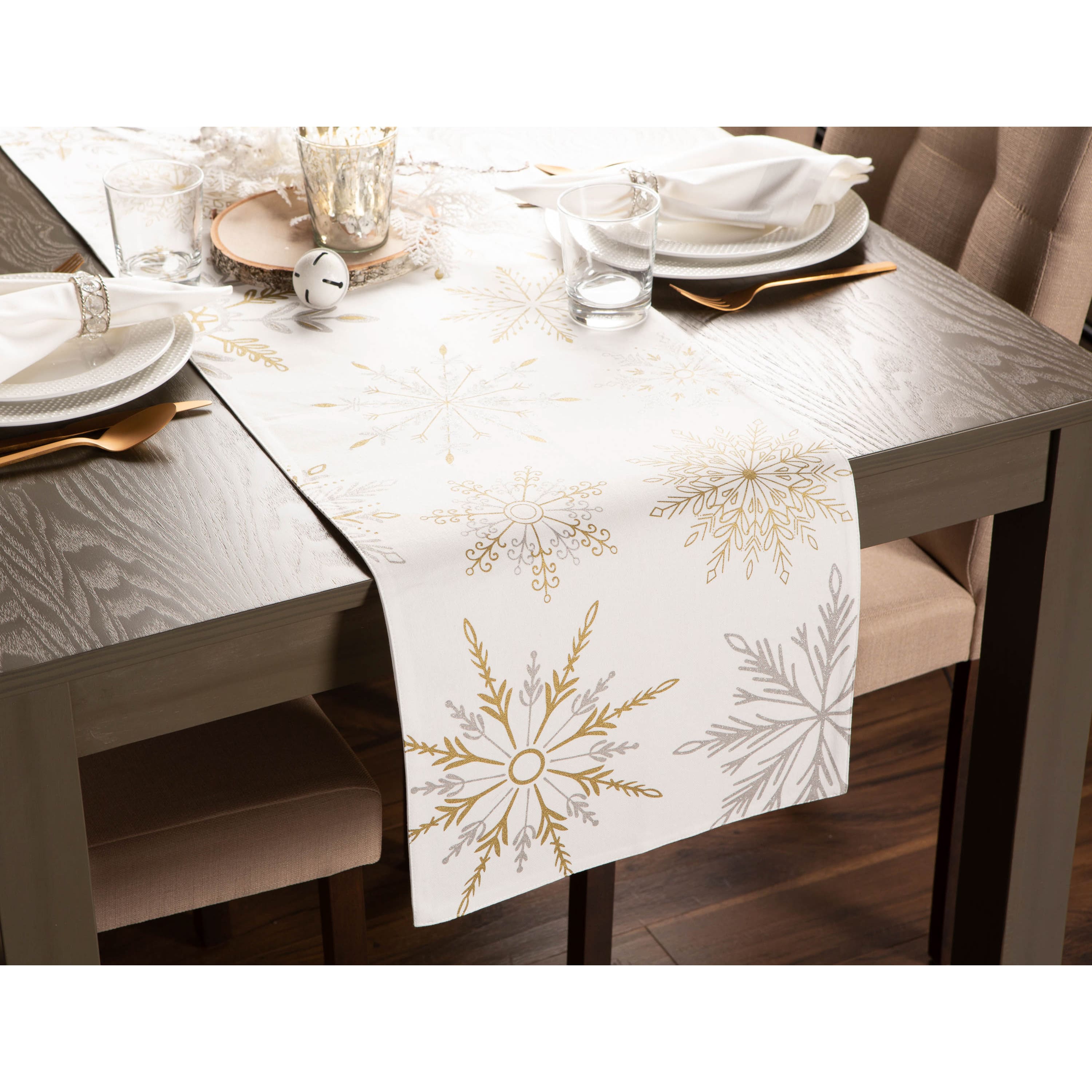 DII&#xAE; 72&#x27;&#x27; Snowflake Sparkle Printed Table Runner